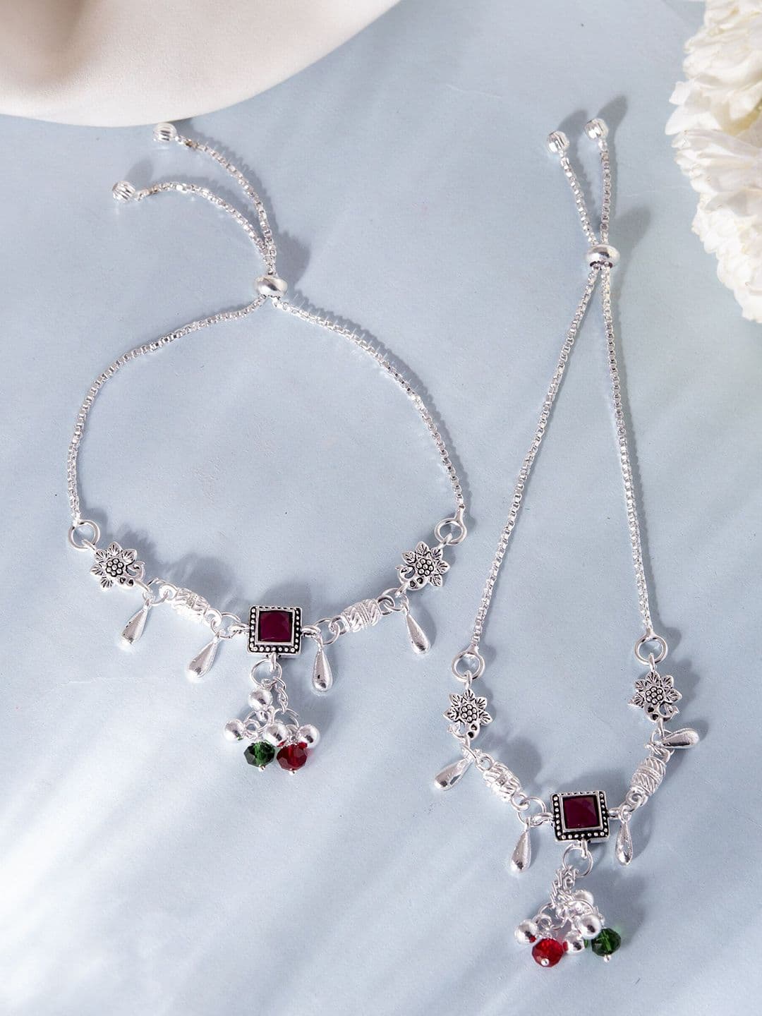 Sangria Sangria Silver-Plated Artificial Stones and Beads Anklet