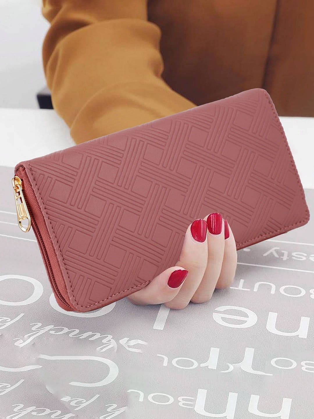 ALSU ALSU Women Textured Zip Around Wallet