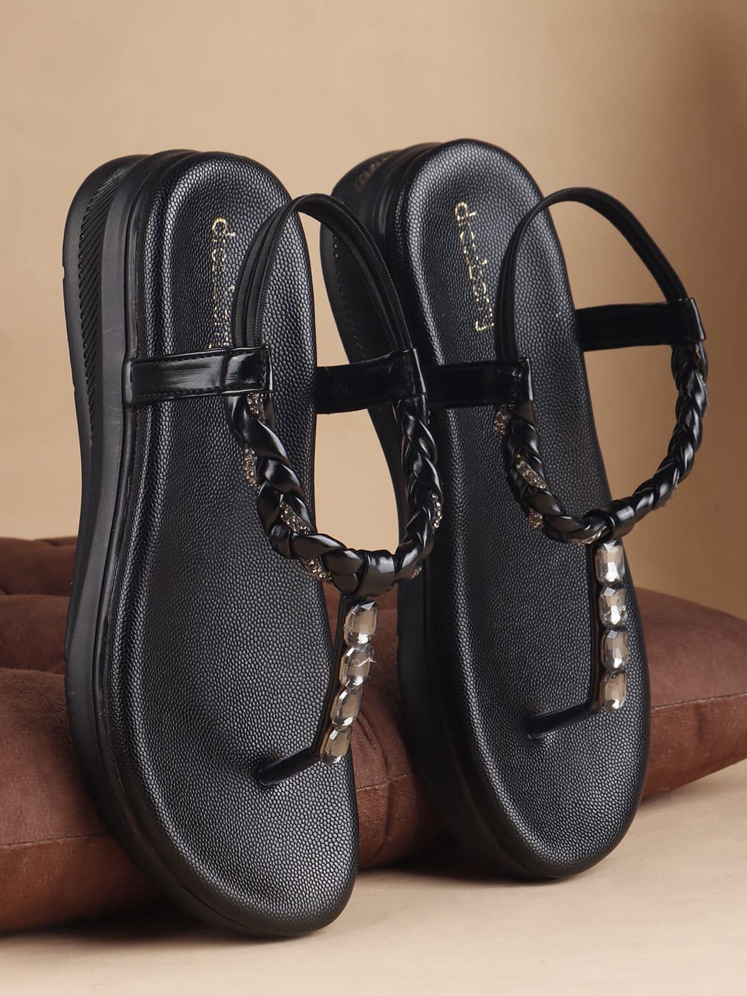 DressBerry DressBerry Wedge Sandals