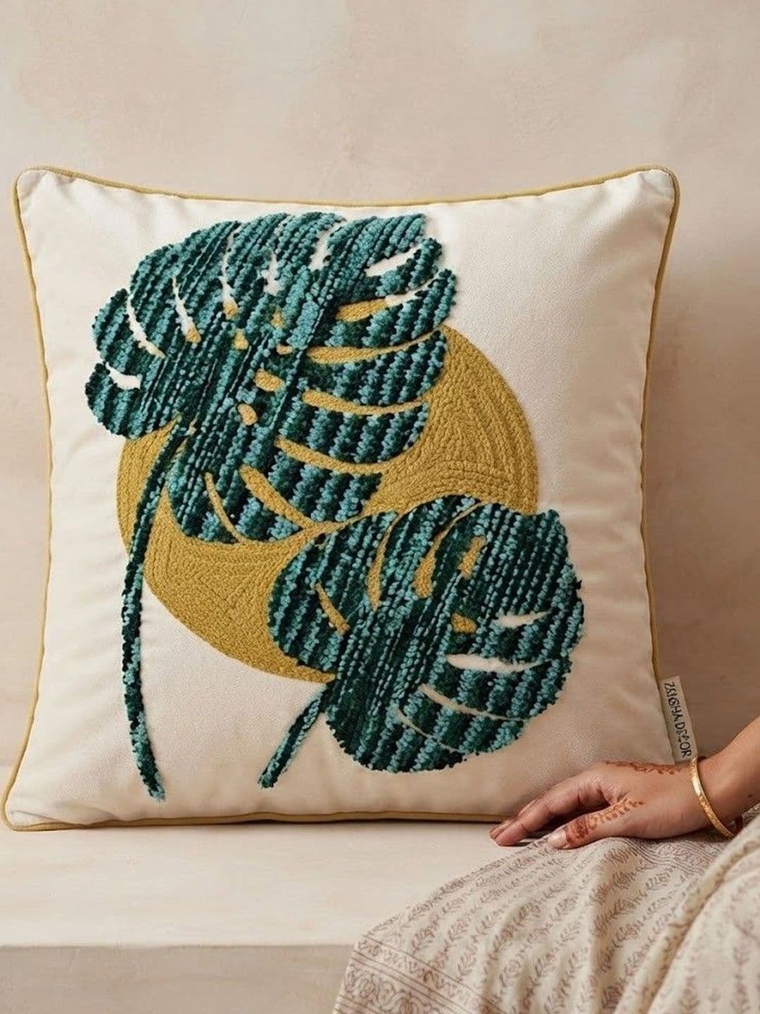 ZENSHA DECOR ZENSHA DECOR Beige Floral Square Cushion Covers
