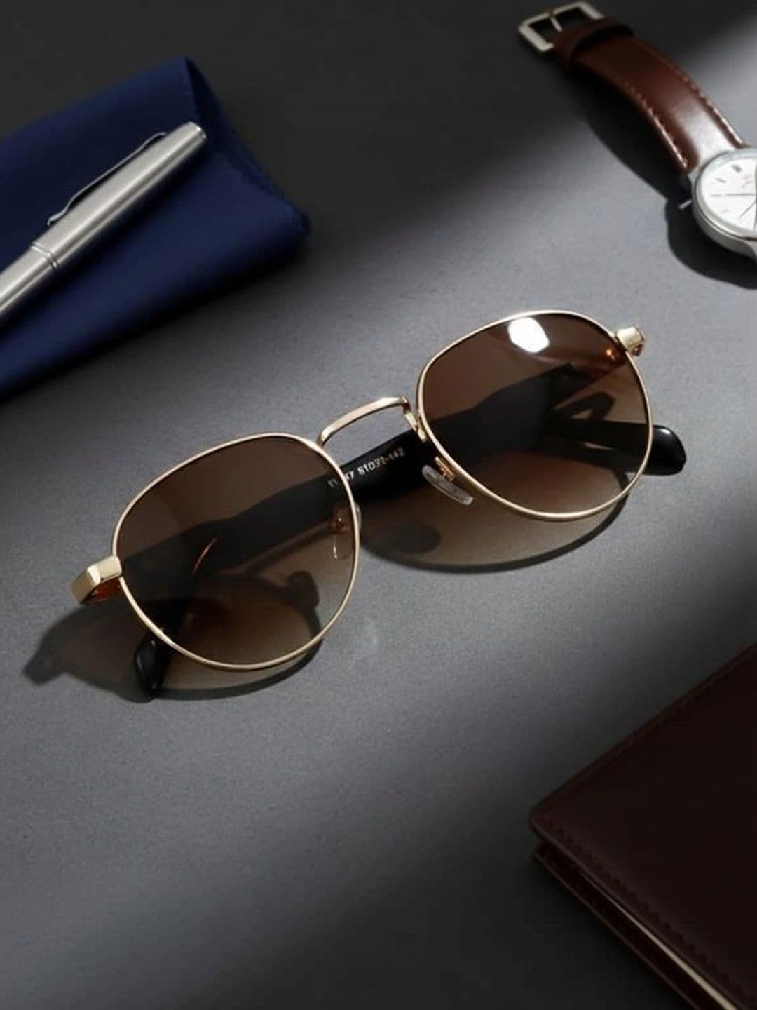 SZN SZN Unisex Brown Lens & Gold-Toned Oval Sunglasses with