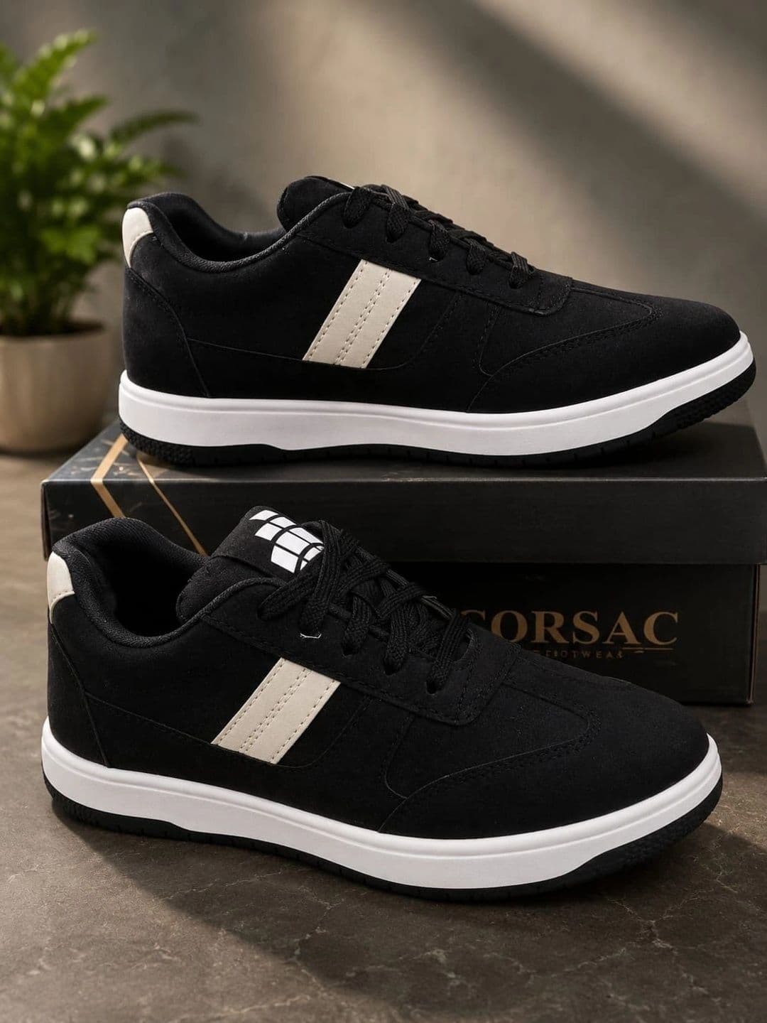 Corsac Corsac Men Colourblocked Suede Sneakers