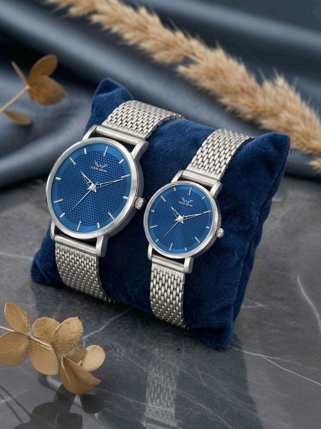 LOUIS DEVIN LOUIS DEVIN Unisex Couple Set Dial & Stainless Steel Analogue Watch LDCM-WT083-BLU-CH
