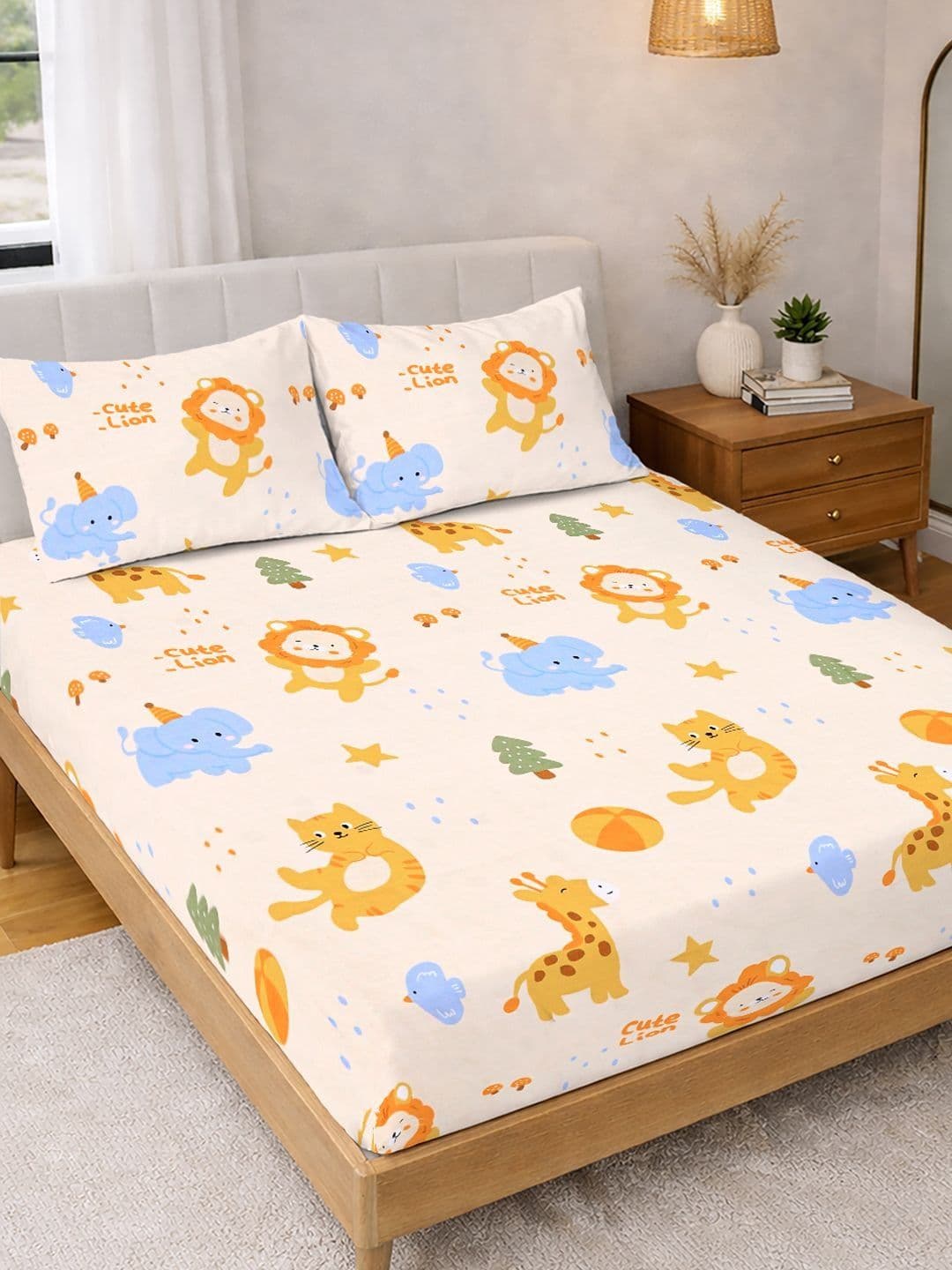 FABINALIV FABINALIV Cream-Coloured Conversational 300 TC Bedsheet with 2 Pillow Covers
