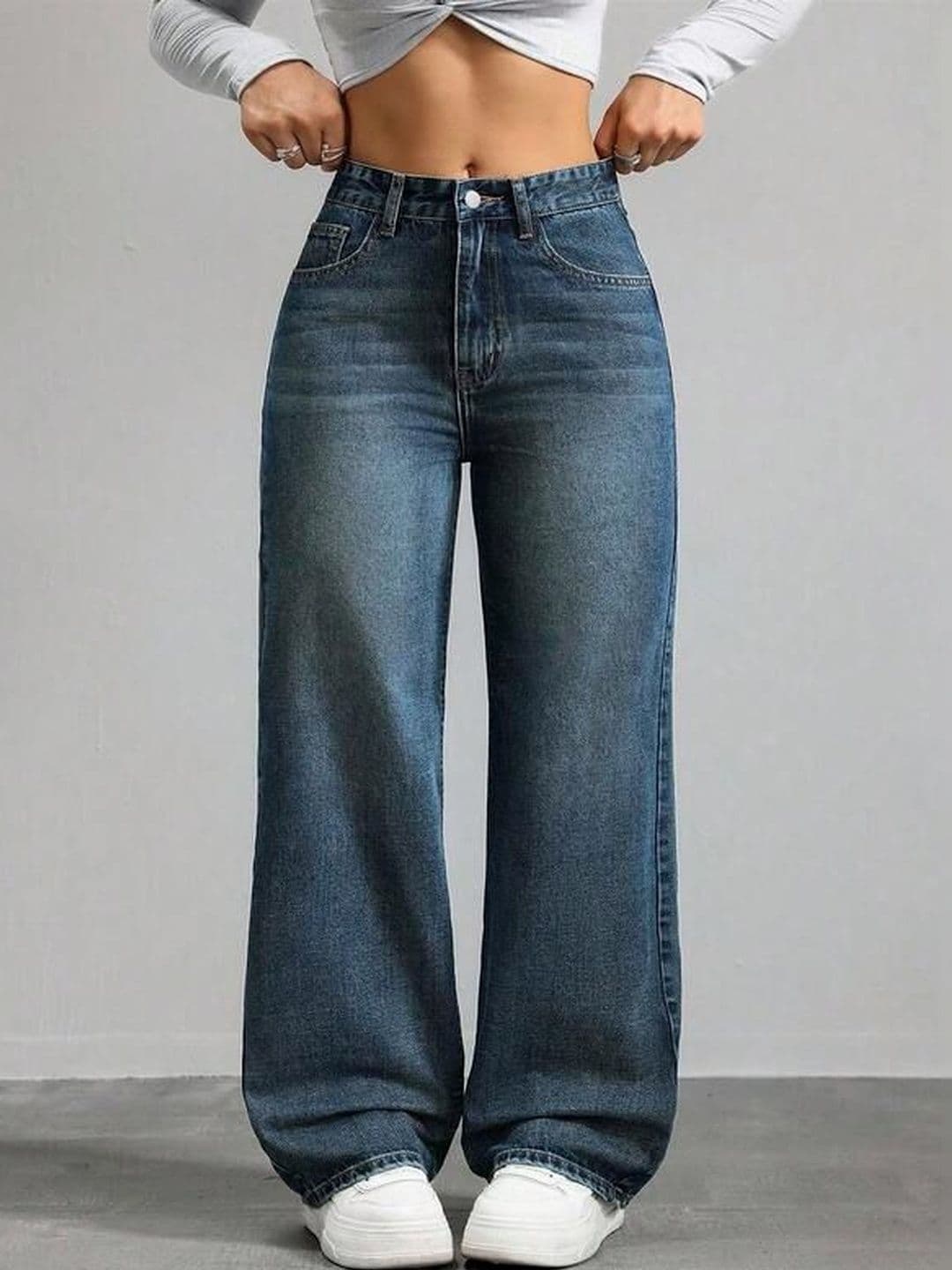DressBerry DressBerry Women Straight Fit High-Rise Light Fade Bleached Stretchable Jeans