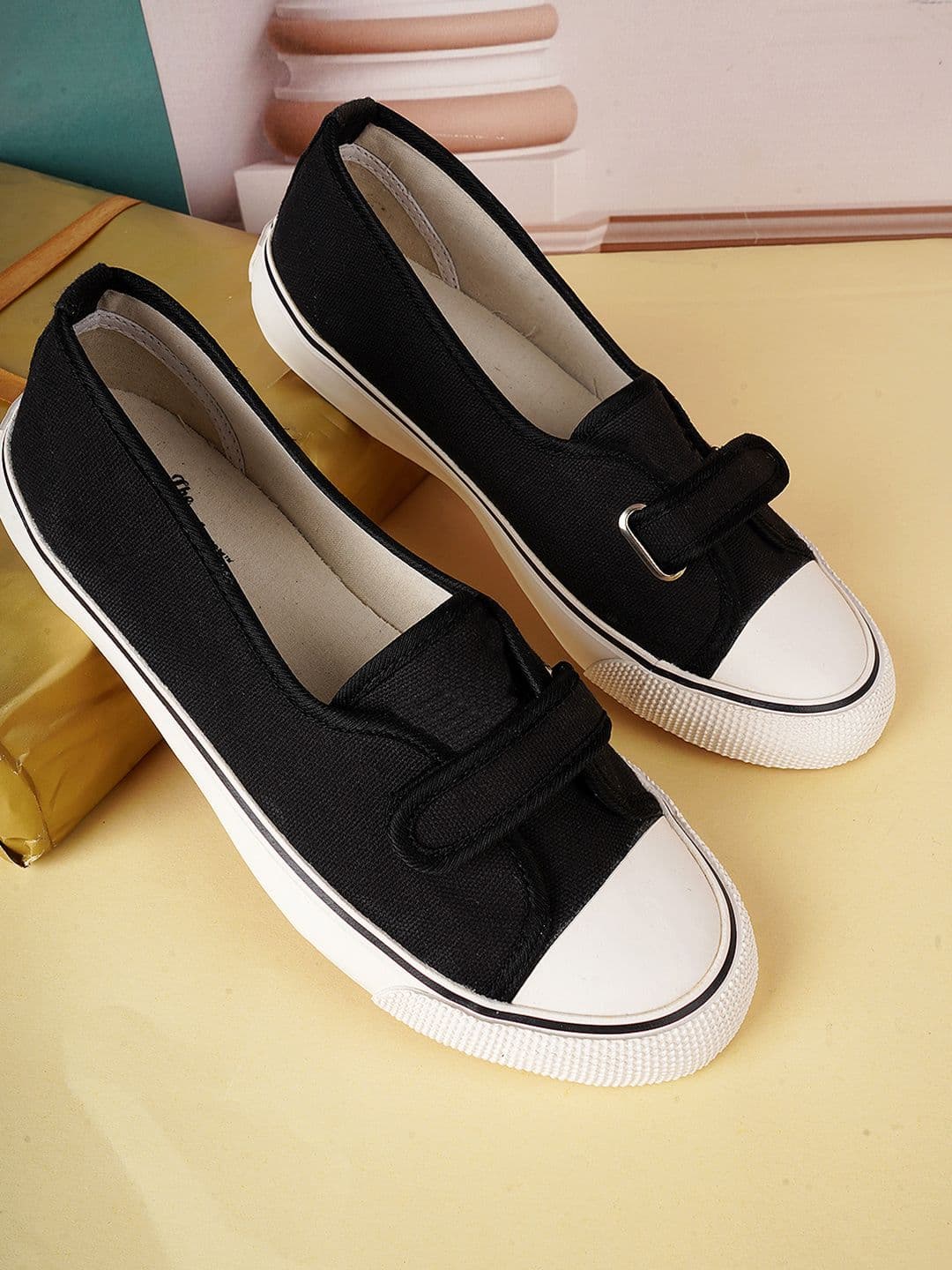 Roadster Roadster Women Black Casual Shoes