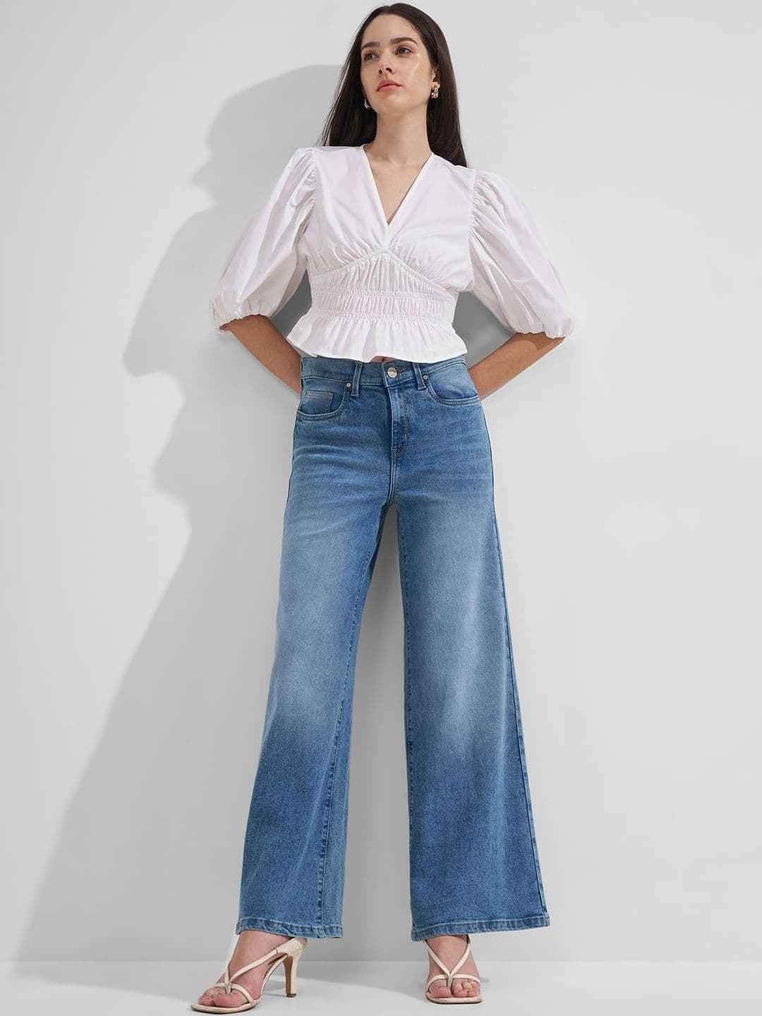 Tokyo Talkies Tokyo Talkies Puff Sleeve Smocked Cotton Top