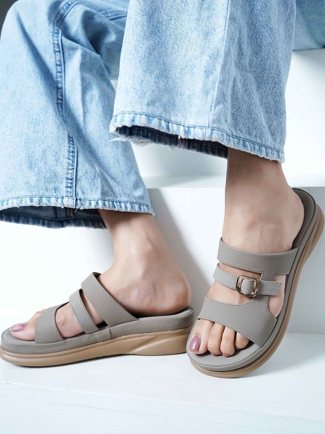 Shoeluxe Shoeluxe Textured Flatform Sandals with Buckles