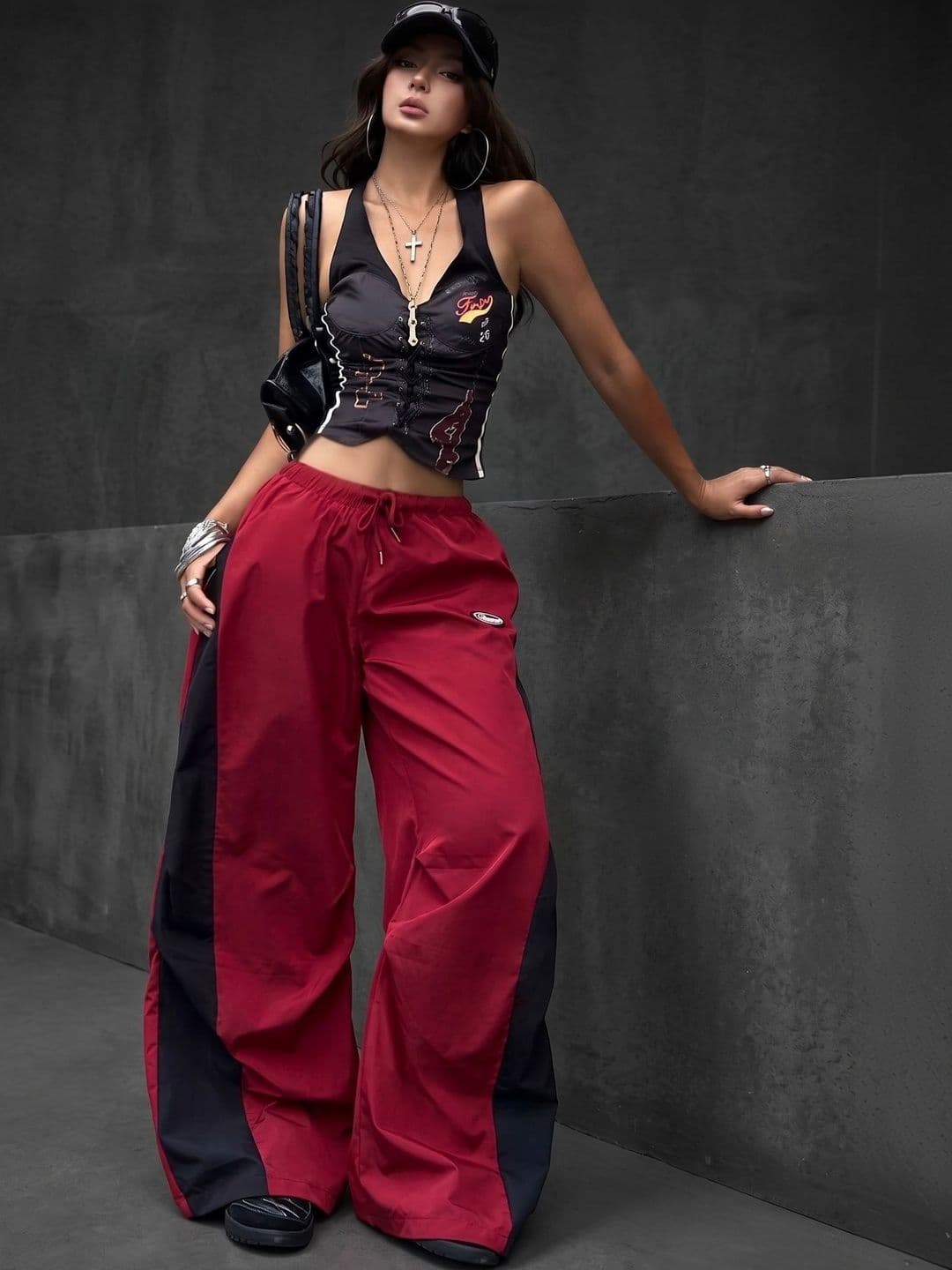 Roadster The Roadster Lifestyle Co Women Colourblocked Relaxed-Fit Track Pants