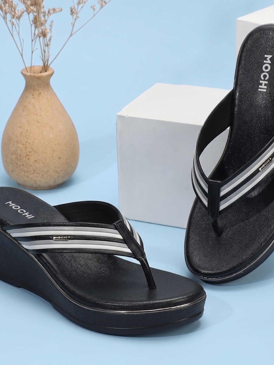 Mochi Mochi Striped Wedge Sandals