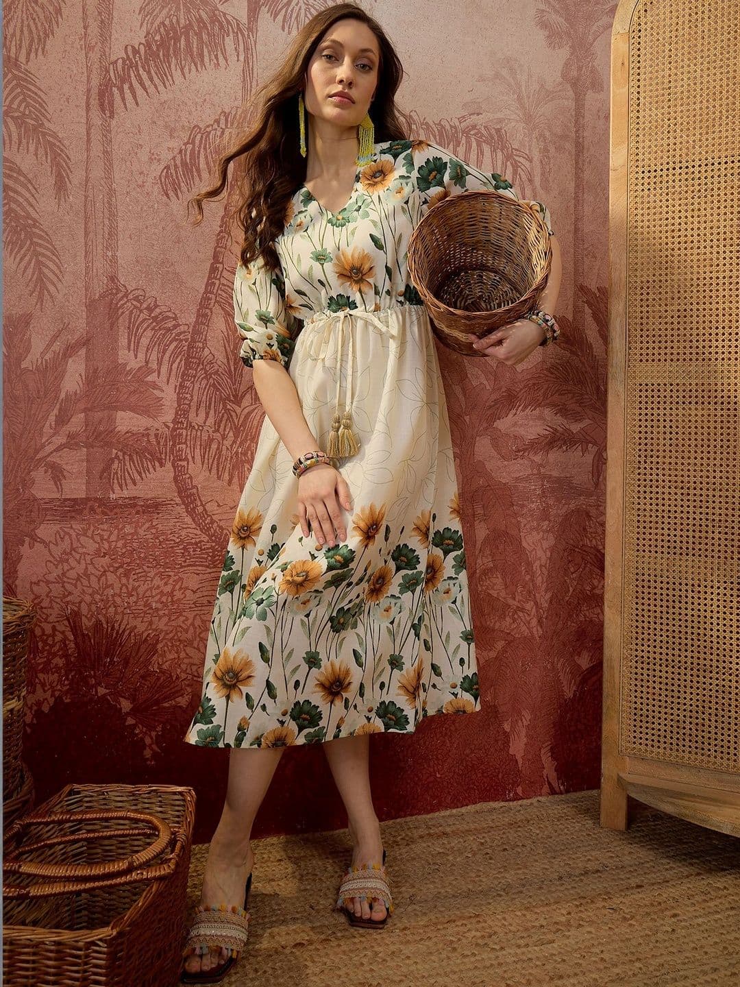 Sangria Sangria Printed  Shoulder Straps Fit and Flare Midi Dresses