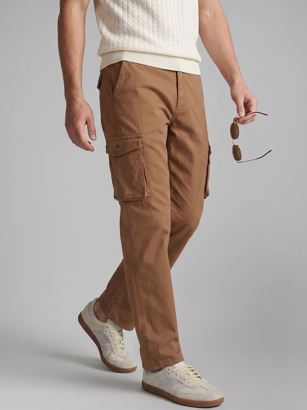 Men Straight Cargos Trousers Louis Philippe Jeans Men Straight Fit Cargos Trousers