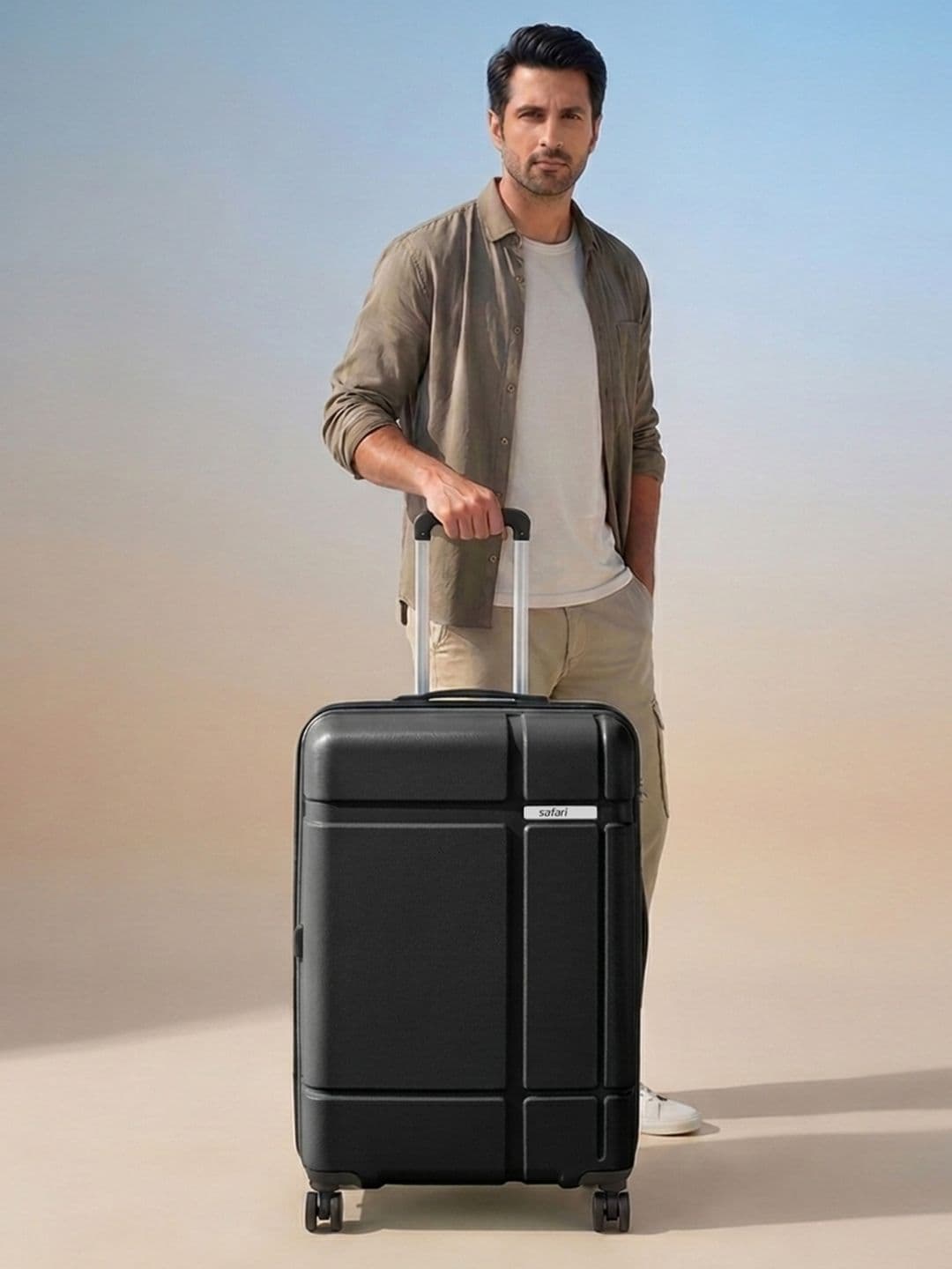 Safari Safari Route Black Polycarbonate Hard Sided Medium Trolley Bag Suitcase 65cm