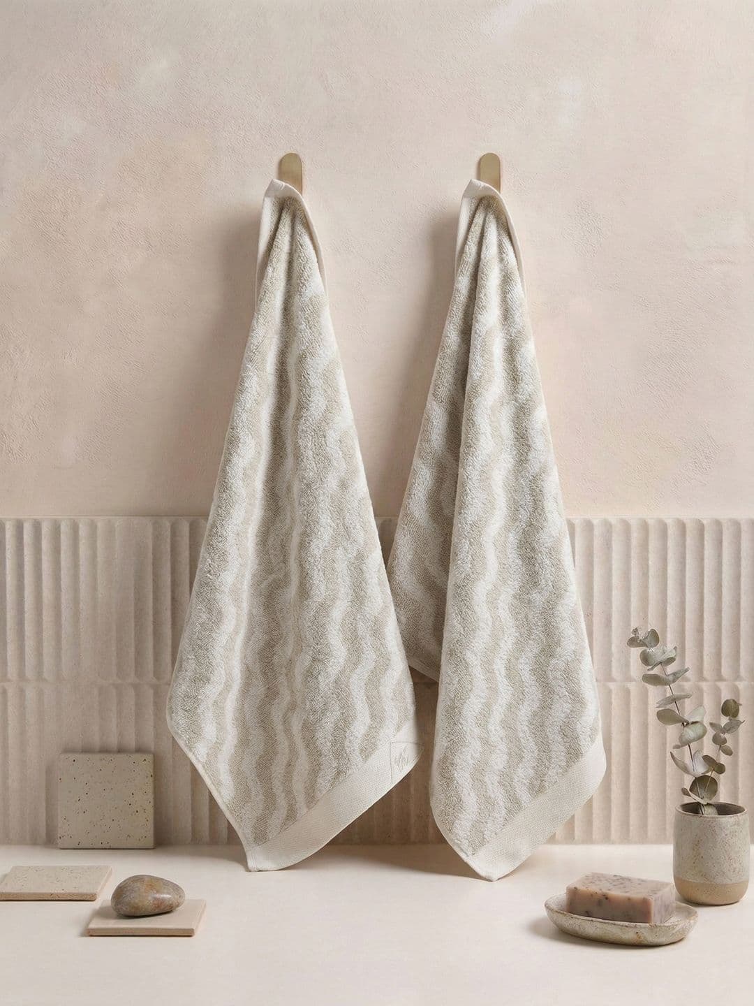 Monte Carlo Monte Carlo 2-Pcs Beige & White Textured Pure Cotton 500 GSM Hand Towels