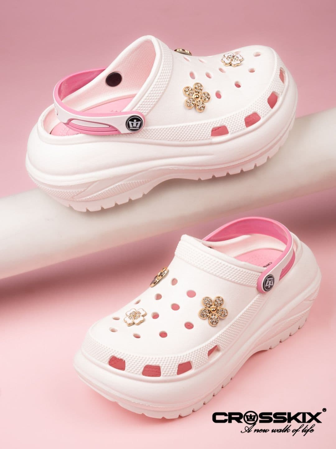 CROSSKIX CROSSKIX Women Clogs Sandals