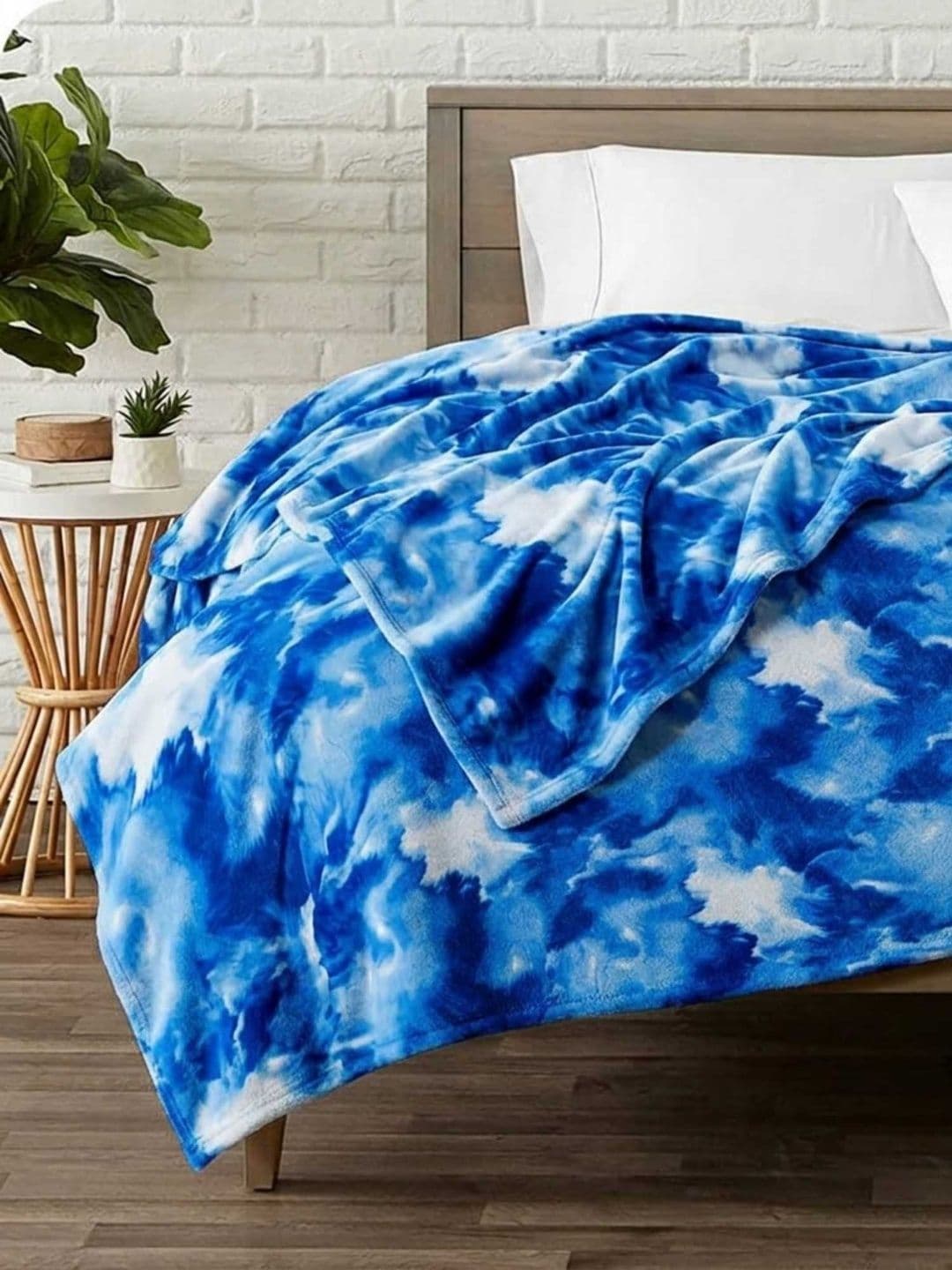 Anadhika Anadhika Blue & Blue AC Room Blanket