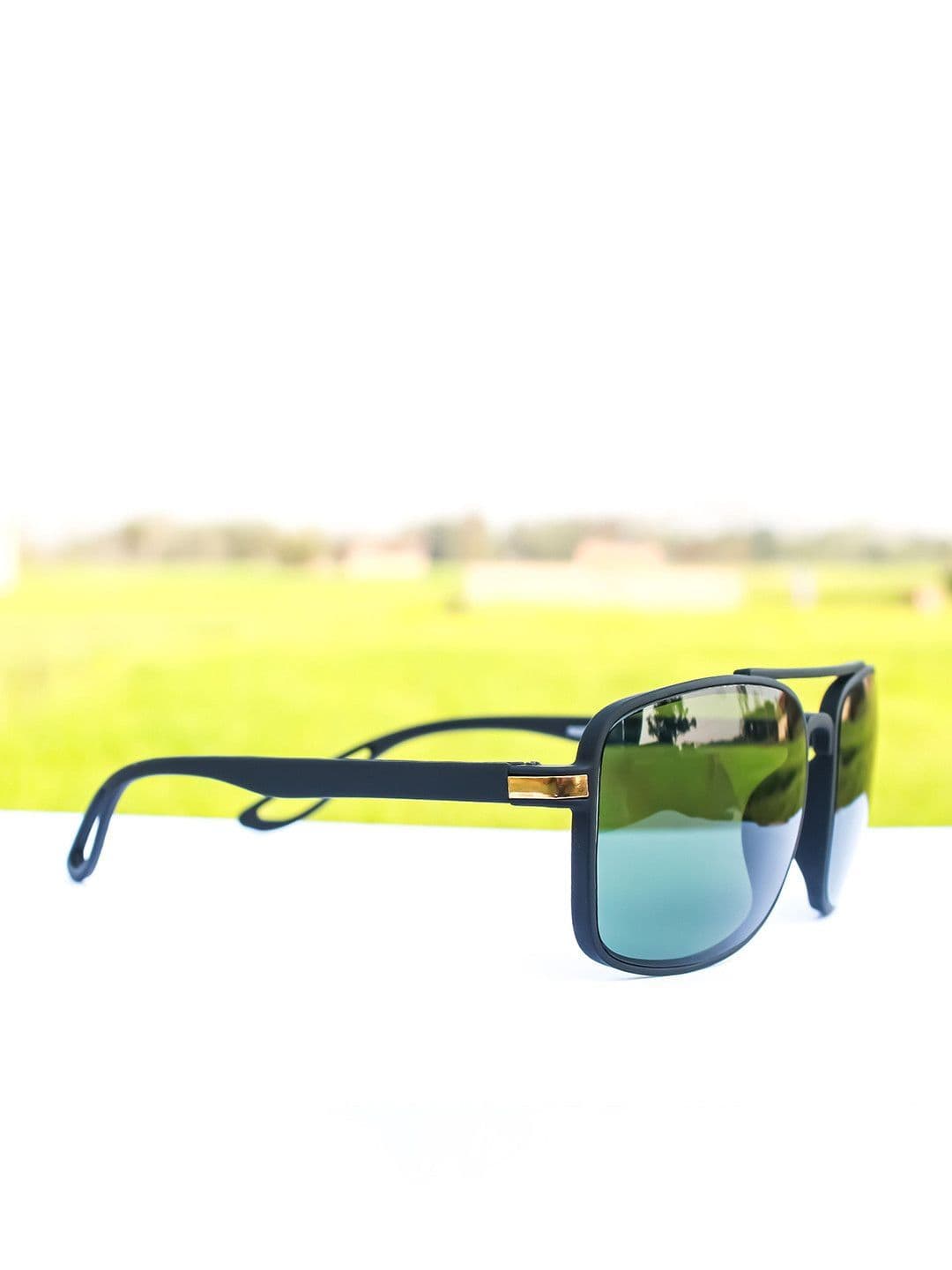 Jiebo Jiebo Men Green Lens & Black Square Sunglasses with