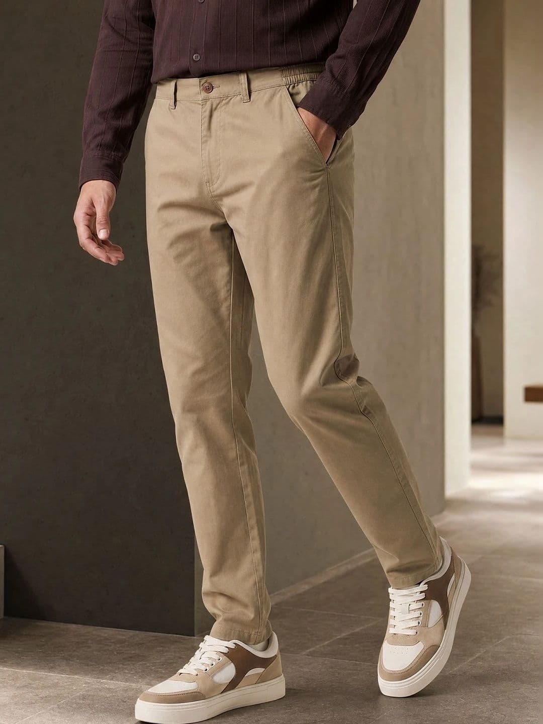 NOBERO NOBERO Men Tapered Fit Easy Wash Chinos Trousers