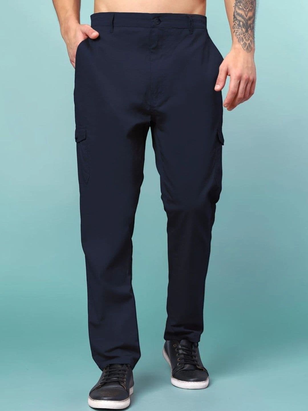 Roadster Roadster Men Relaxed Straight Leg Easy Wash Cargos Trousers