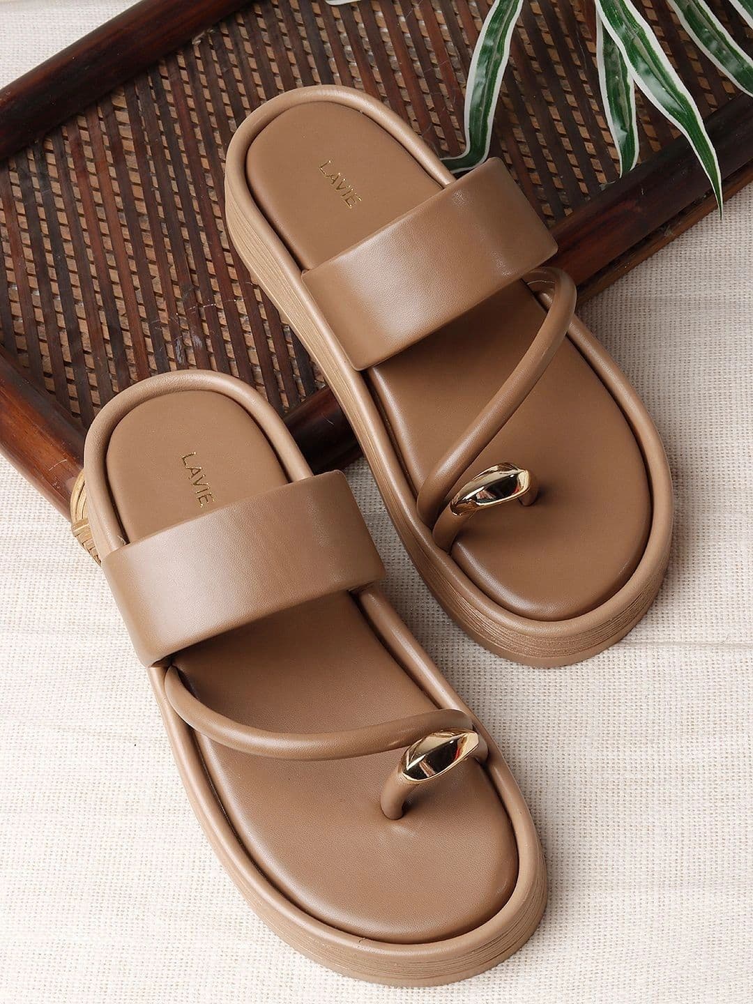 Lavie Lavie Platform Sandals with Buckles