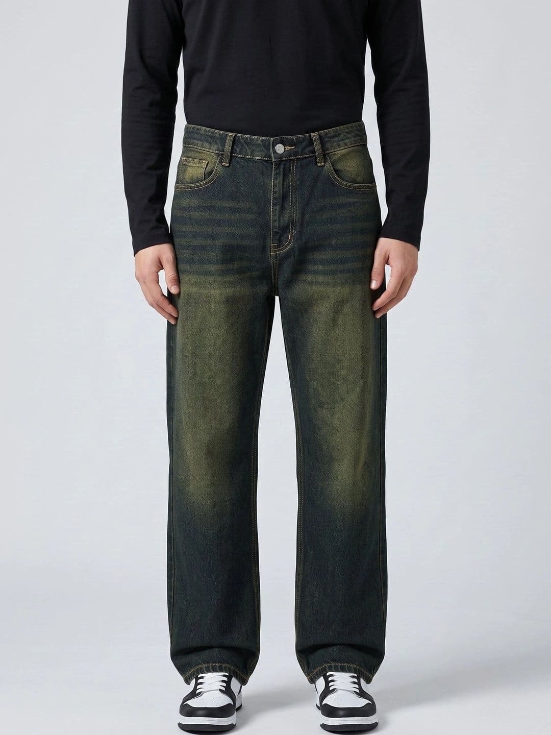 Roadster Roadster Men Straight Fit Mid-Rise Light Fade Jeans