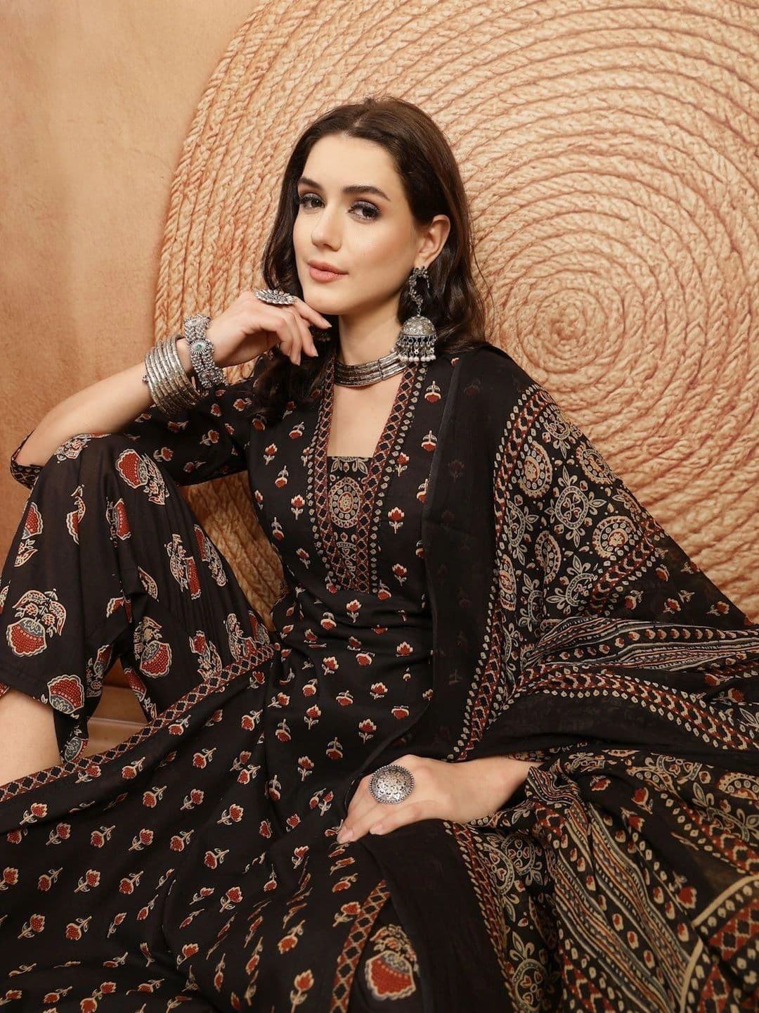 Women Printed Kurta with Palazzos With Dupatta KIMAYRA Women Ethnic Motifs Printed Angrakha Pure Cotton Kurta with Palazzos & With Dupatta