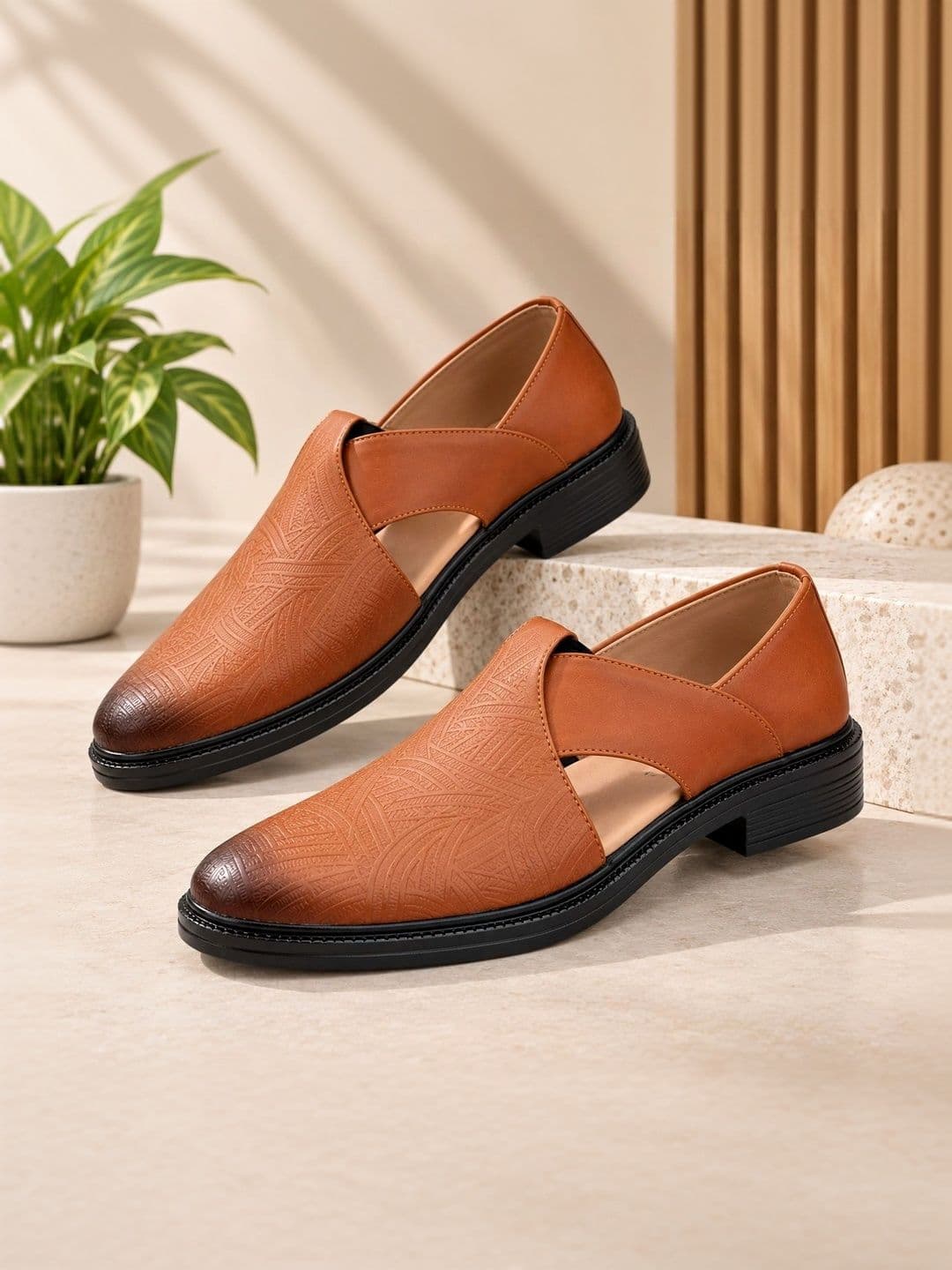 RIMEZS RIMEZS Men Textured Pointed Toe Slip On Loafers Shoes
