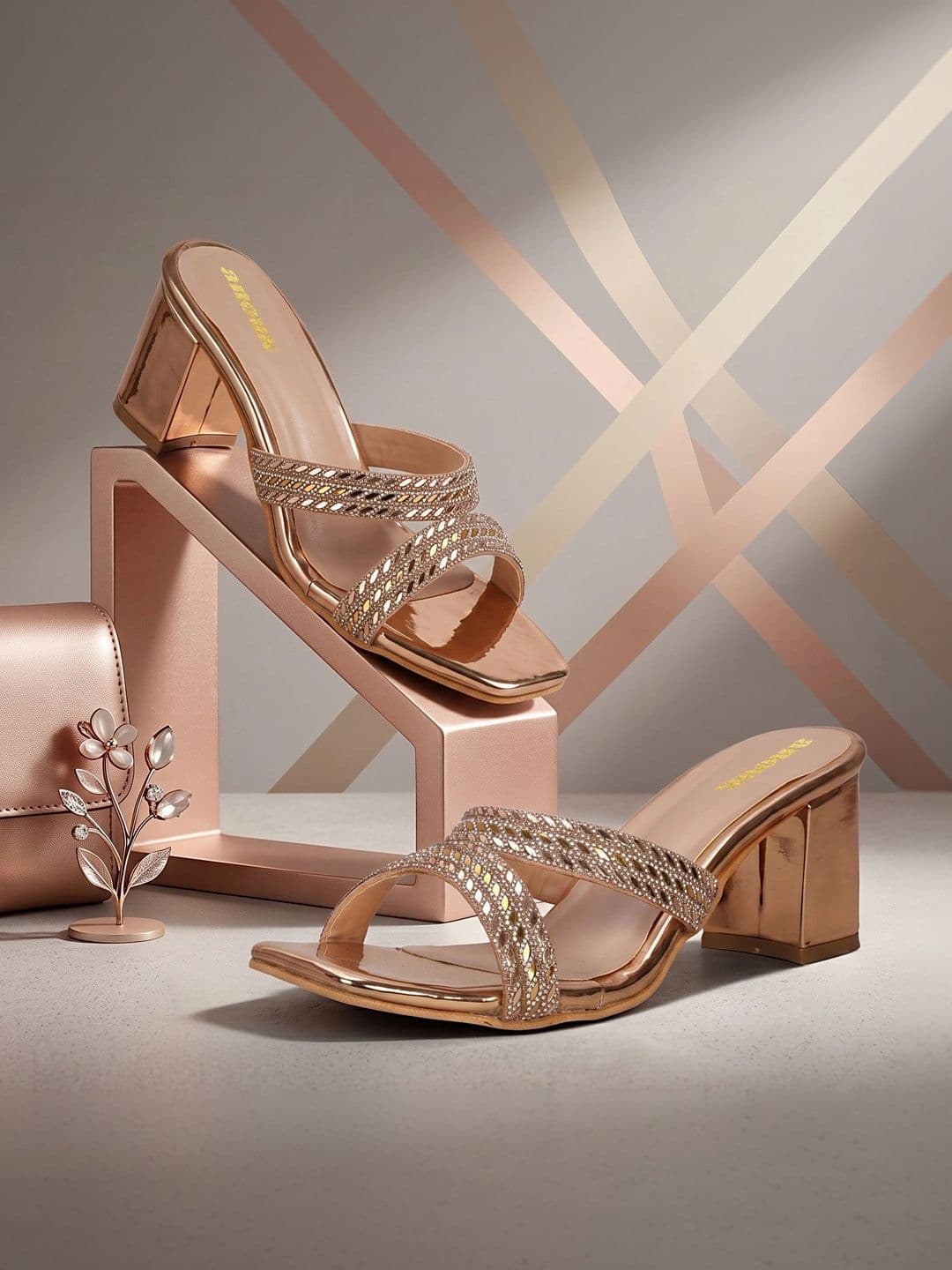 Anouk Anouk Embellished Ethnic Block Mules