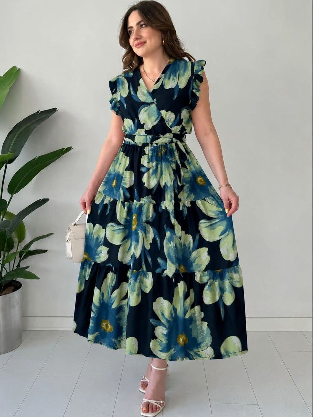 FABFINDS FABFINDS Floral Print Flutter Sleeve Ruffled A-Line Maxi Dress