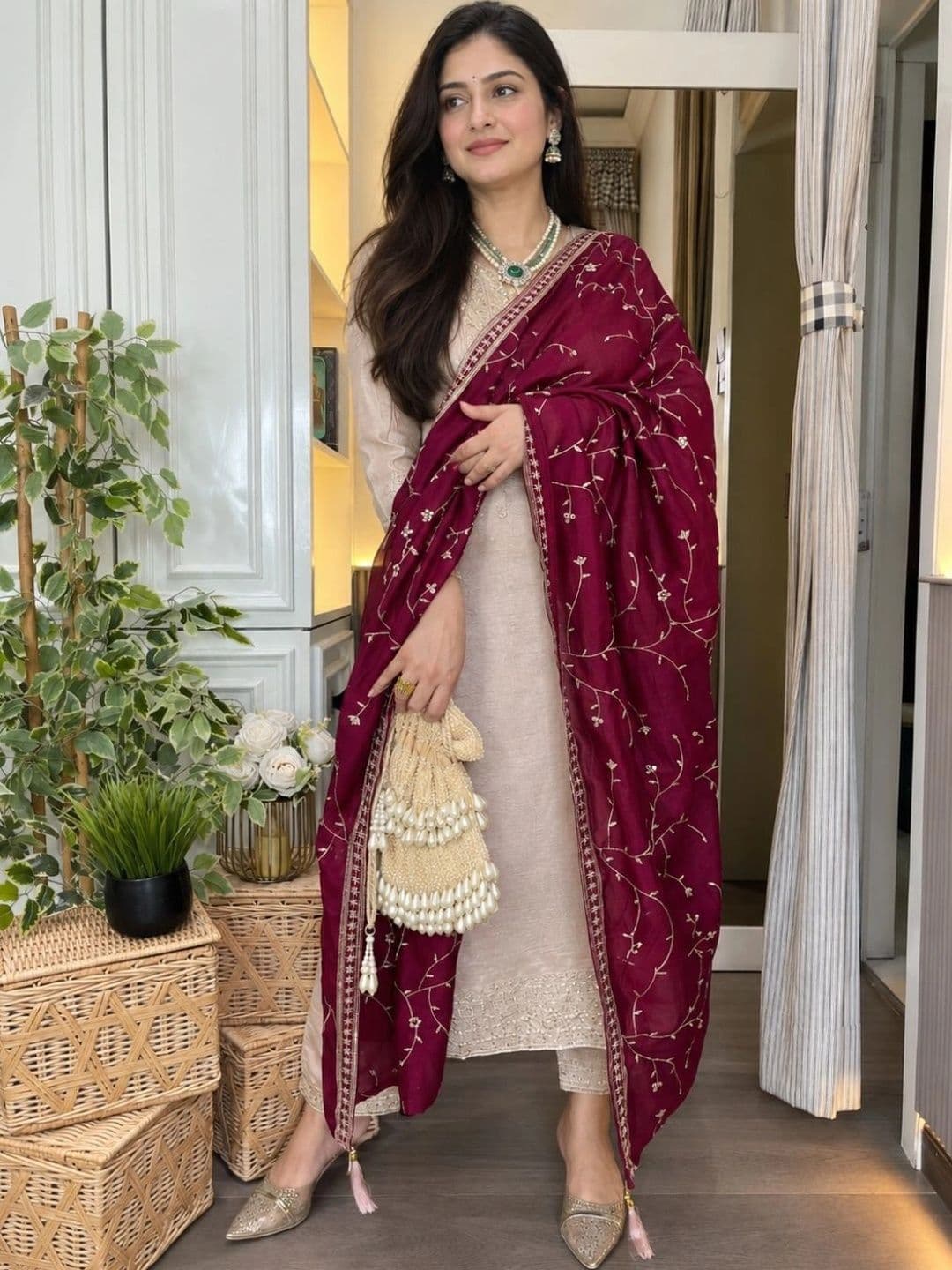 Anouk Rustic Anouk Rustic Women Embroidered Regular Kurta with Trousers & With Dupatta