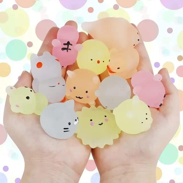 Sawkirp Darshraj Glow in Dark Kawaii Animal Squishy Toys Set, Cute Mini Mochi Squeeze Stress Relief Toys, Pastel Colors, Pack of 6