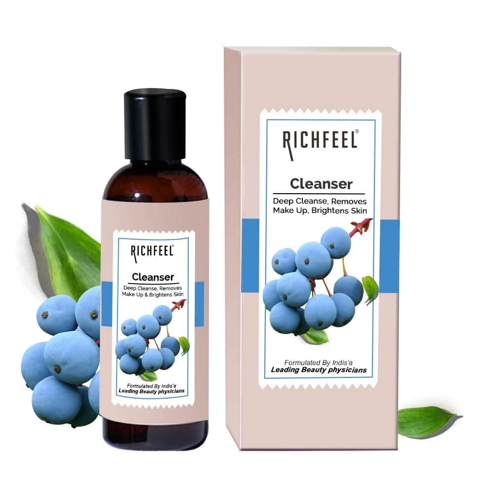 Richfeel Gentle Face Cleanser for Dry to Normal, Sensitive Skin | Hydrating Formulation | Removes Dirt & Makeup | 100 ml