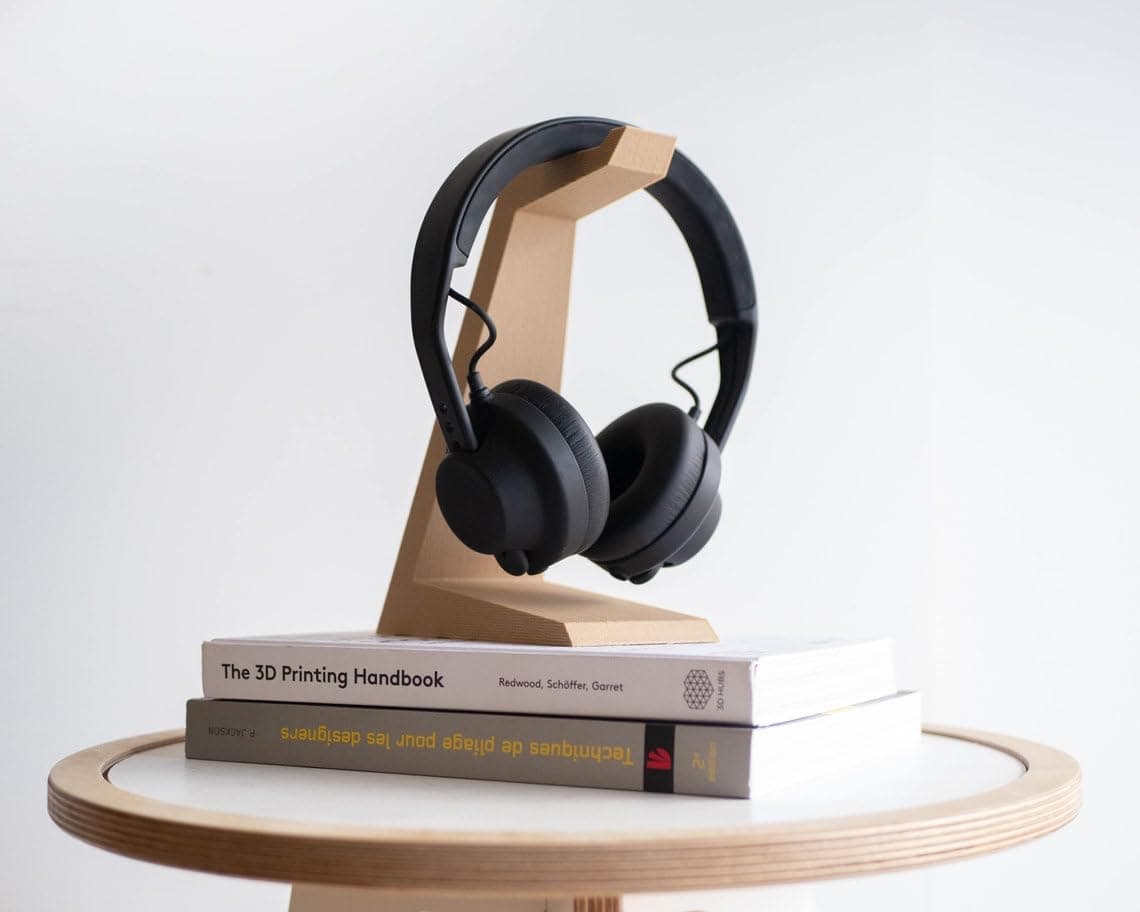 Professional Wood Craft ᵀᴹ Custom Wood Portable Headphone Stand, Table Top Headphone Holder, Docking Station, Desk Organiser (Cherry)