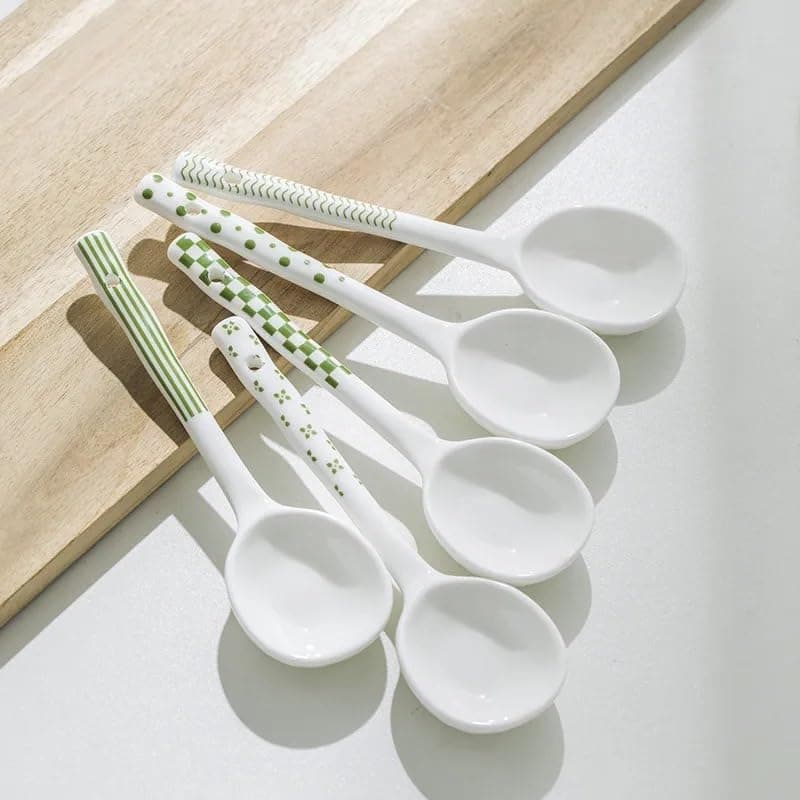 VELUZA 5pcs/1set Japanese Spoon Ceramic Spoons and Spoons, Household high Appearance Level, Simple Spoon, Long-Handled Soup Spoons, Porridge Spoons, Gift Spoon Sets