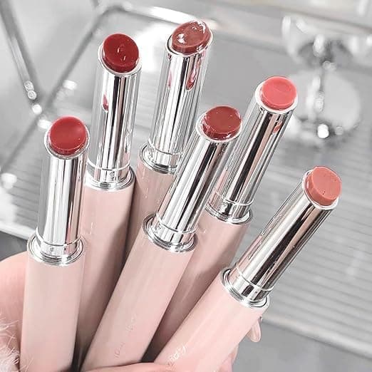 EVERDIVA Moisturizing Solid Lip Gloss Set | High-Pigment Gloss Stick with Glossy Shine | Hydrating & Nourishing Lip Balm Texture | Long-Lasting Lipstick with Vibrant Color & Smooth Finish