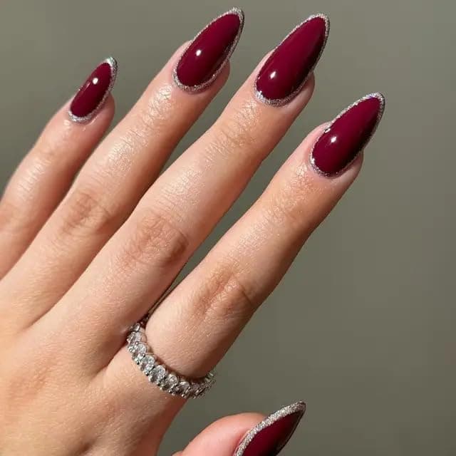 Gloss & Go 24 Reusable Artificial Fake Nail Set| Dark Red Color With Silver Glitter Design Glossy Nails| Lightweight & Long Lasting| Quick Fix For Festivals & Special Occasions
