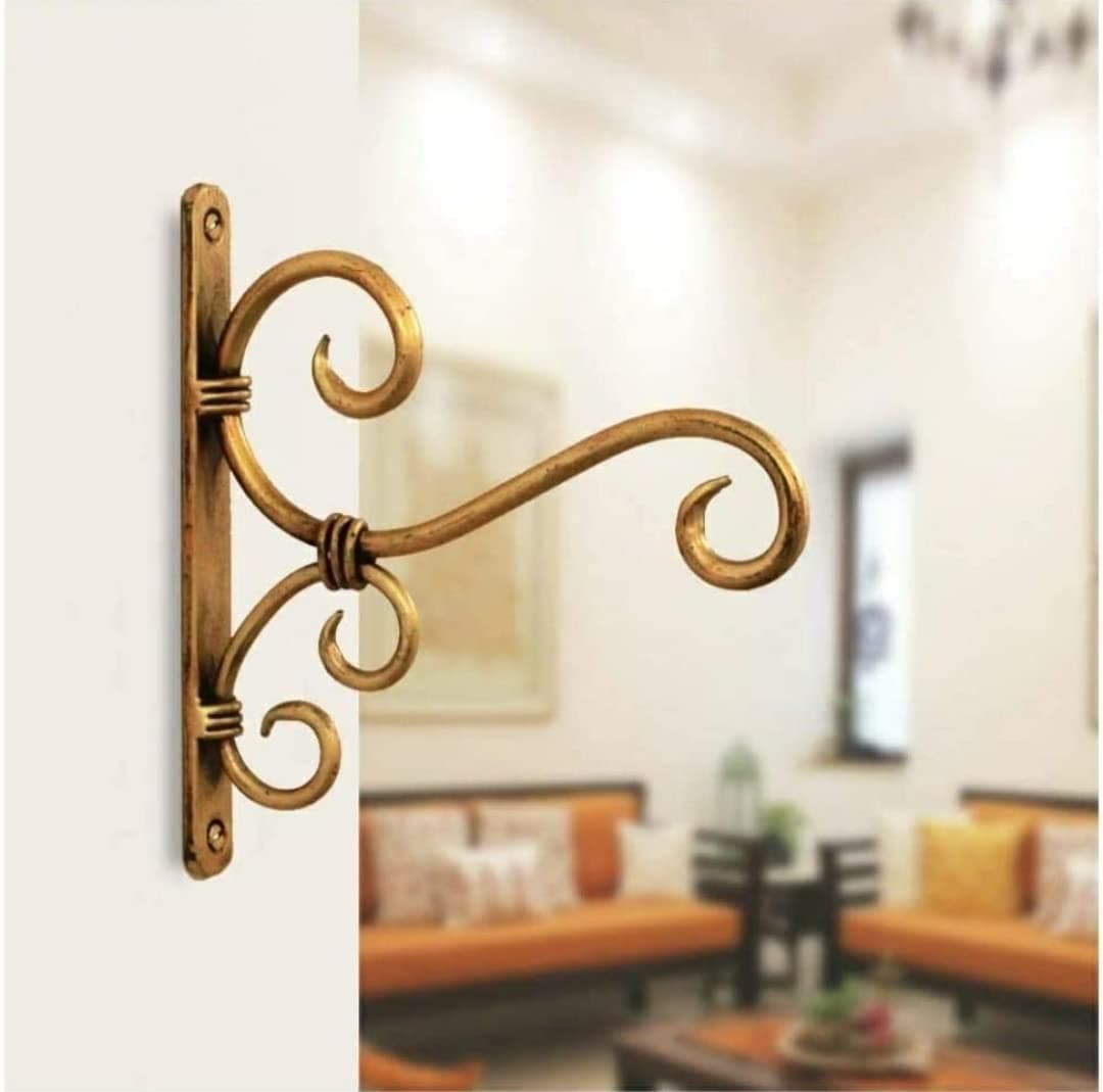 Artsio Craft Store Wall Hanging Bracket – Classic Pack of 1 Golden Metal Plant Hanger Hook for Bird Feeders, Planters, Wind Chimes & Lights | Indoor & Outdoor Balcony Décor (6 x 1 x 7 in)