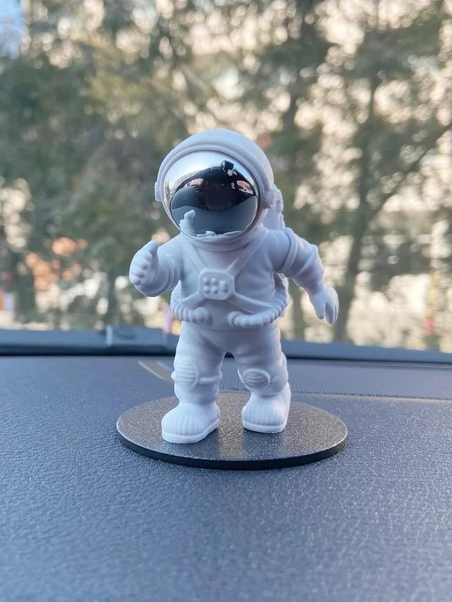 HEAVY DRIVER® Modern Astronaut Figurine Statue Home Arts and Crafts Office Desktop Decor, Shelf Decoration, Tabletop Decoration, Cute Mini Space Figure Resin Spaceman Model Ornament (Style B - Silver)