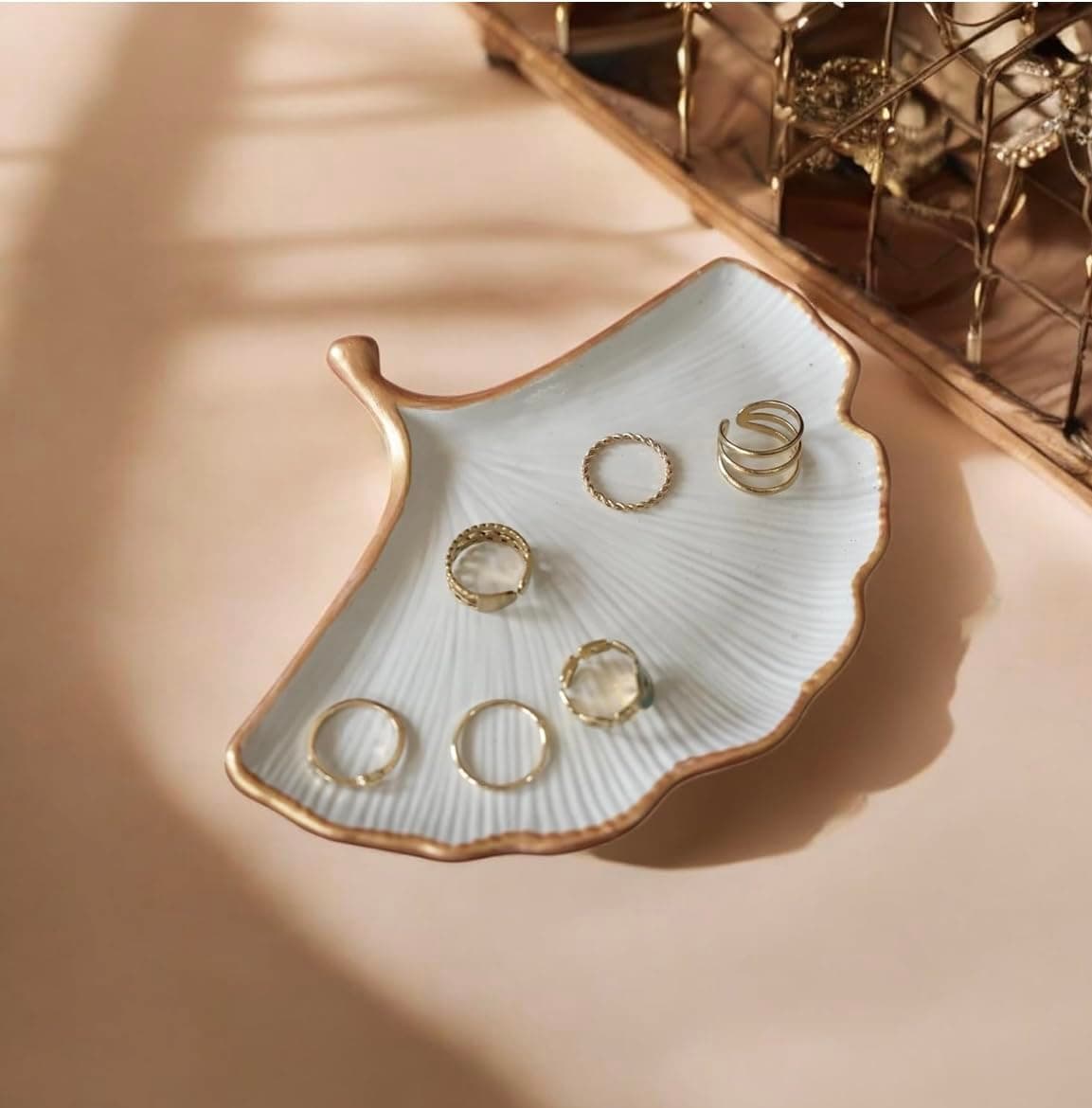 SCENSIA Concrete Leaf Tray