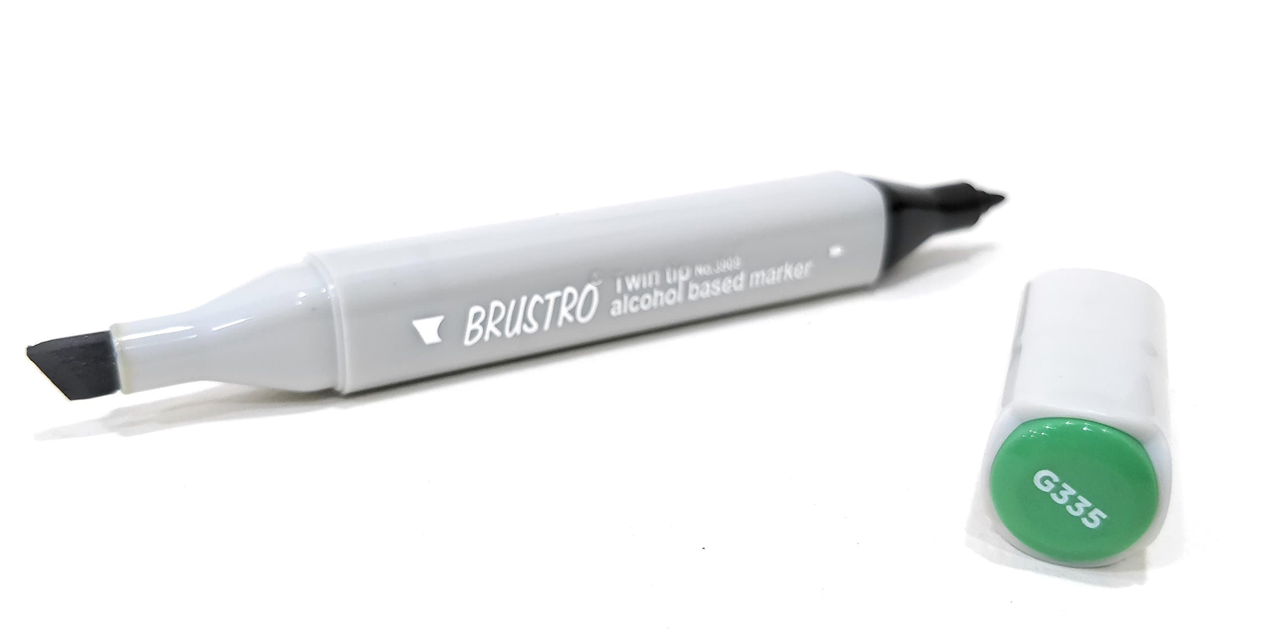 BRUSTRO Twin Tip Alcohol Based Marker (Pack of 2) | Parrot Green |Tip Size - Broad 1-7mm line,Fine 0.7mm|Smudge-Proof,Waterproof, Ideal for Texturing, Sketching,Graffiti,Comic Artist,Architecture,