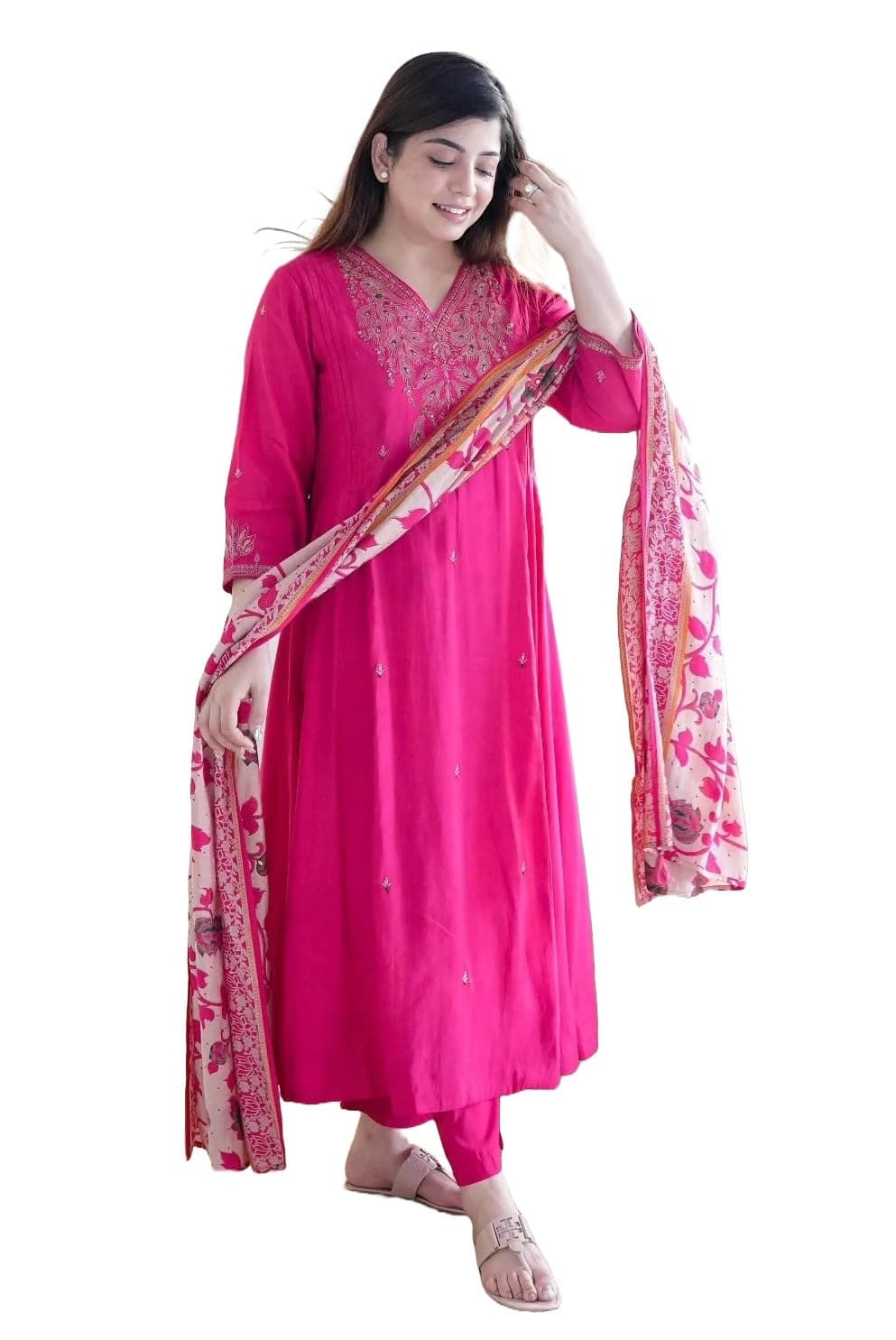KLOSIA Women Embroidery Kurta and Pant Set with Dupataa