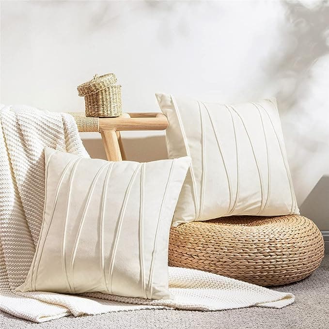 Knotting Homei Decorative Striped Throw Pillow Covers 20 X 20 Inch,Soft Solid Velvet Pillow Covers Cushion Case with Zigzag Pattern for Sofa Bedroom 50 X 50 Cm (Pack of 2) Cream