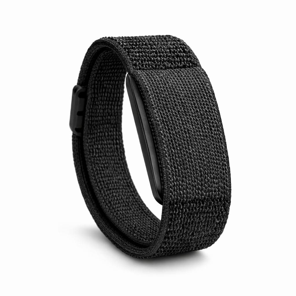 Zavyoo Screenless Fitness Band for Men & Women | HRV, Heart Rate, SpO2 & Sleep Tracker | No Screen, No Distractions | Activity & Recovery Monitor | 30 Day Battery | iOS & Android | Black