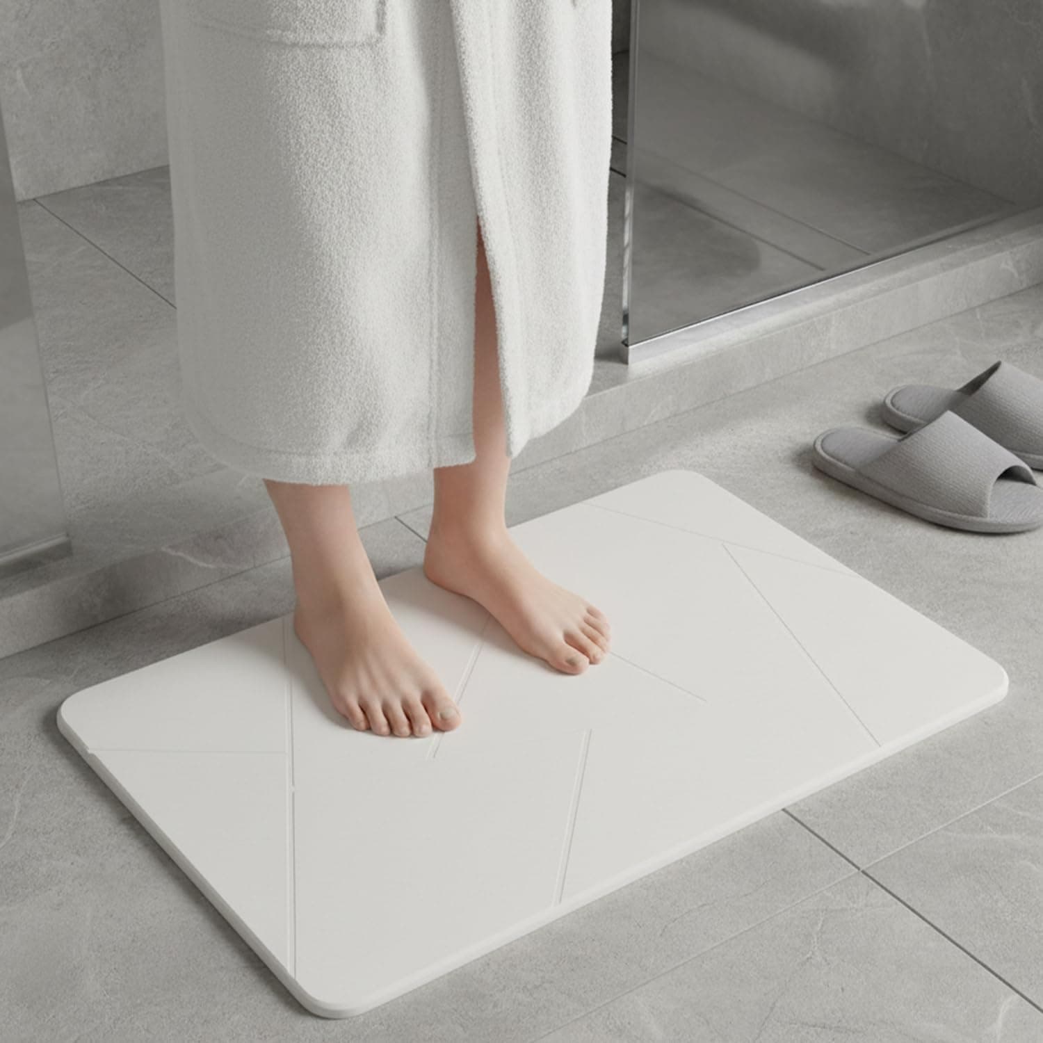 Amazon Basics – Diatomite Stone Bath Mat | 60 L × 39 W × 0.9 H cm | Puzzle Surface | White | Fast Drying, Quick Absorption | Anti-Slip Base | Ideal for Indoor Use