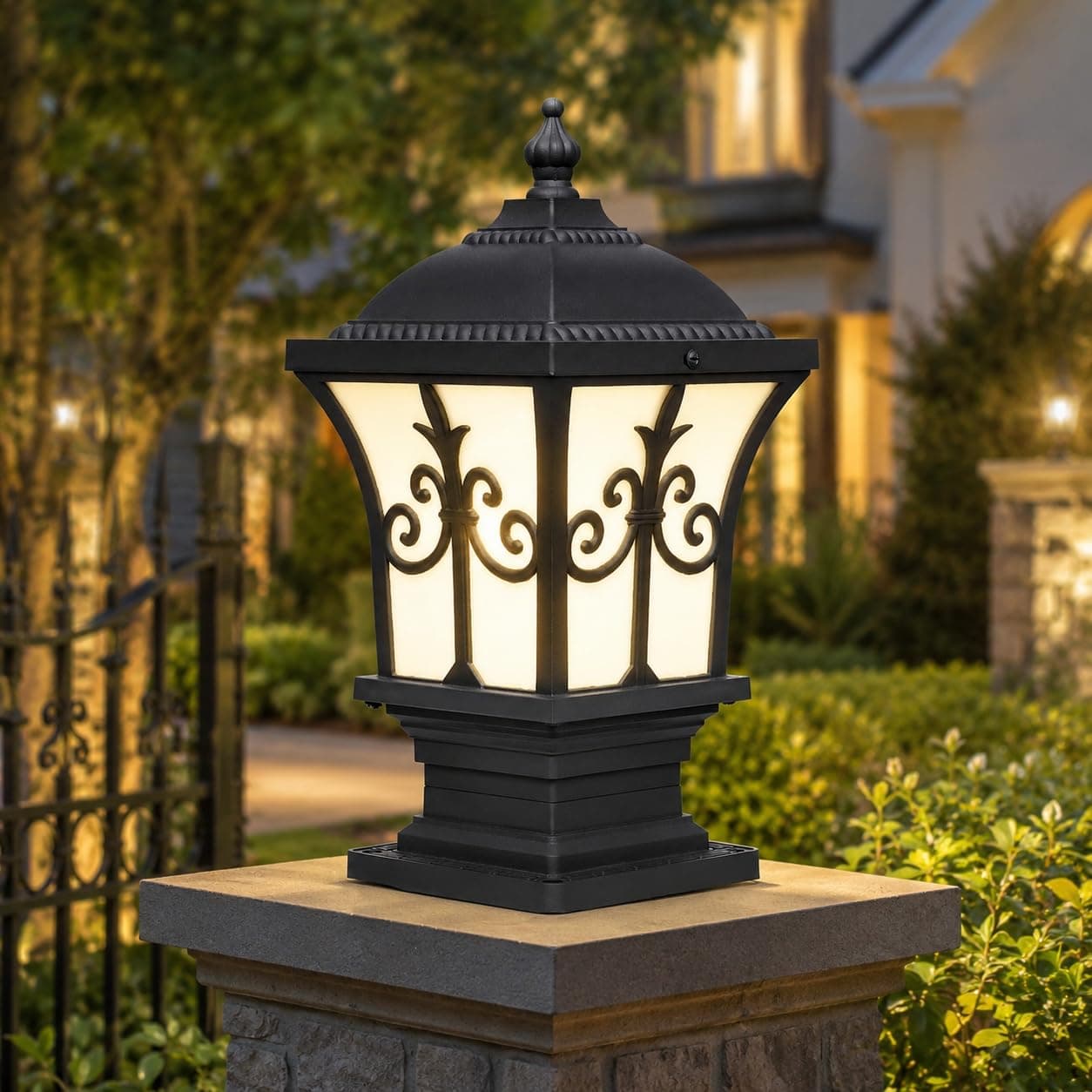 Azurite outdoor Aluminium dai casting piller gate lamp waterproof unbreakable B-22 holder, exterior beautiful grey outdoor boundary gate lamp(Include bulb) pack of 1