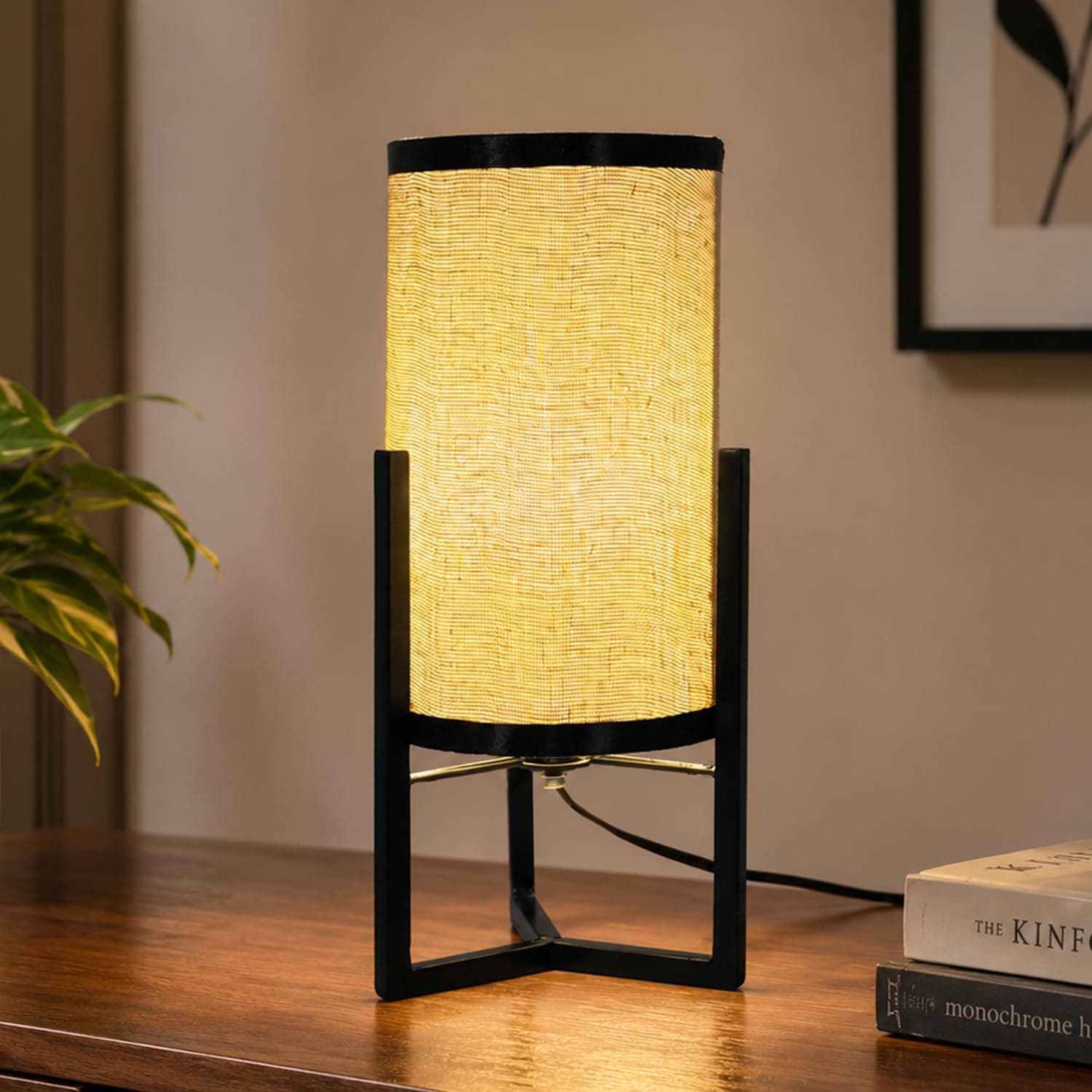 Amazon Basics Minar Black Iron Frame Table Lamp | Iron Tripod Base with Polyester Shade | E27 Holder | Decorative Night Lamp for Bedroom, Living Room & Study Room | Home Décor Gift