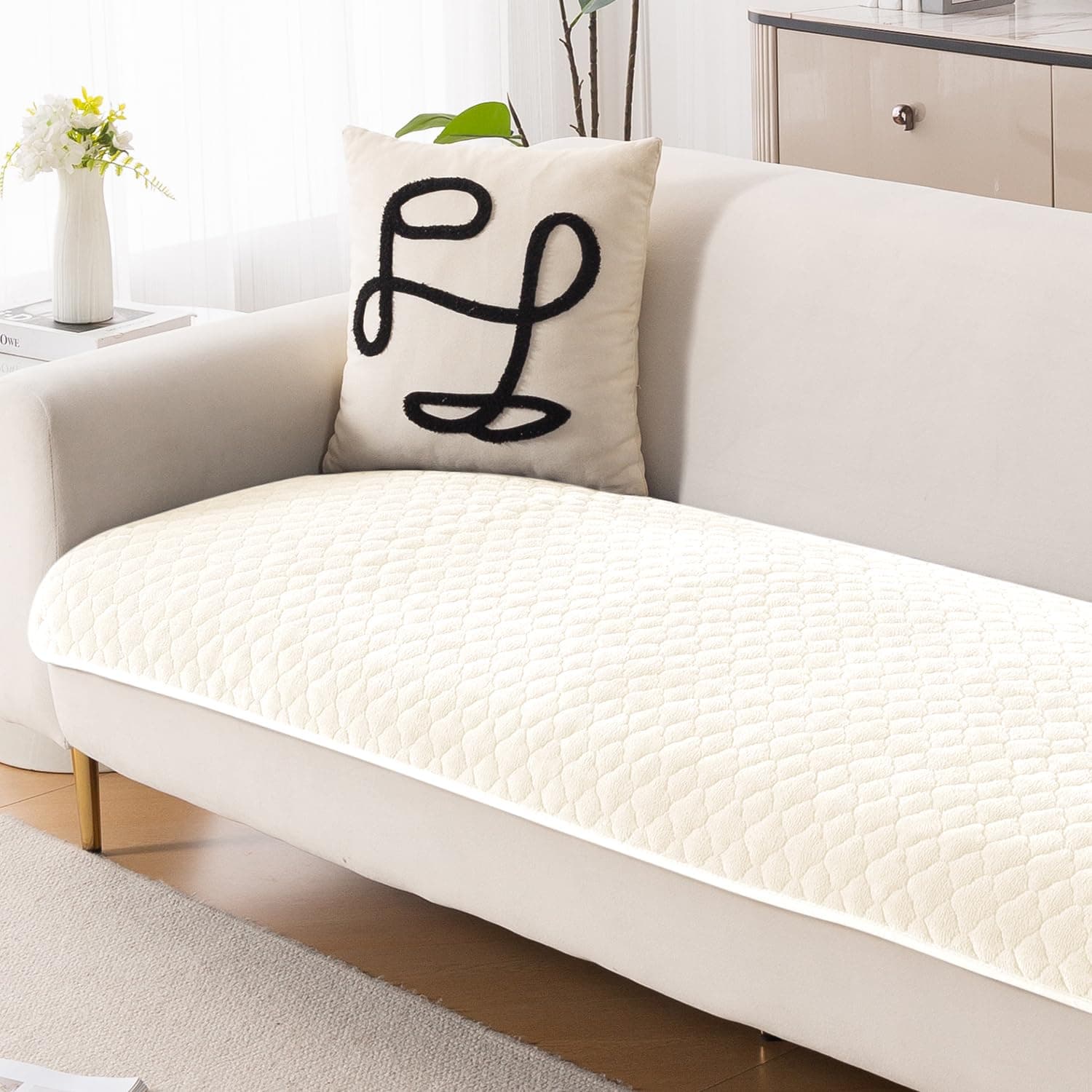 HOKIPO Diamond Plush Sofa Cover Mat 3 Seater 170 cm, Cream | Pebble-quilted soft plush, silicone anti-slip dots, machine washable. Buy 1 or more to cover any 1-5 seater or L-shape sofa.