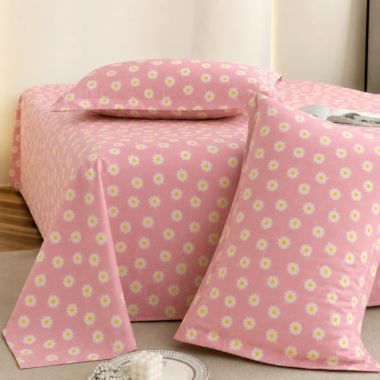 Marrow Lane 300 TC Soft Glace Cotton Double Bedsheet 228.6 x 254 cm | Daisy Meadow Floral Flatsheet with 2 Pillow Covers | Soft, Breathable & Durable Cotton Bed Sheet | Pink & White Floral Print