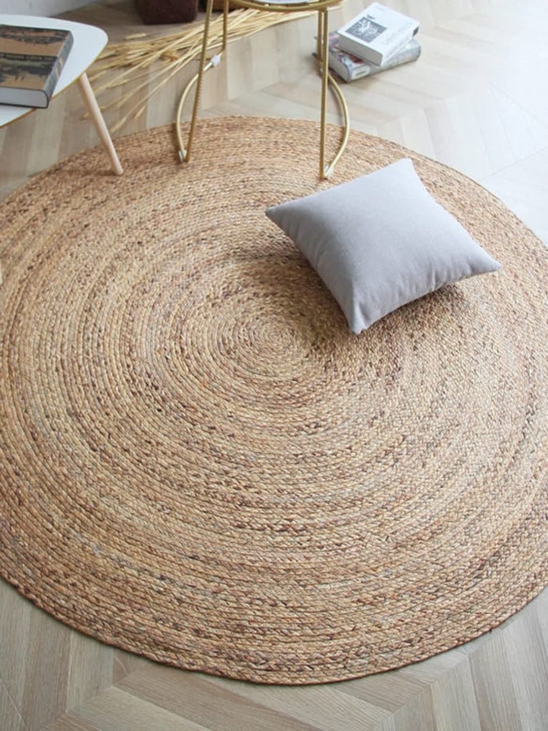 Suryansh Handloom Jute Natural Reversible Rugs Round Braided Floor Carpet Mat for Living Room, Bedroom, Dining, Office, Restaurant (90 cm Round)