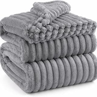 WONJU Ultra Soft Plush Fleece Blanket for Bed & Sofa | Warm Flannel Throw Blanket | Lightweight Cozy Winter Blanket for AC Room, Living Room, Travel | All Season (Gery)